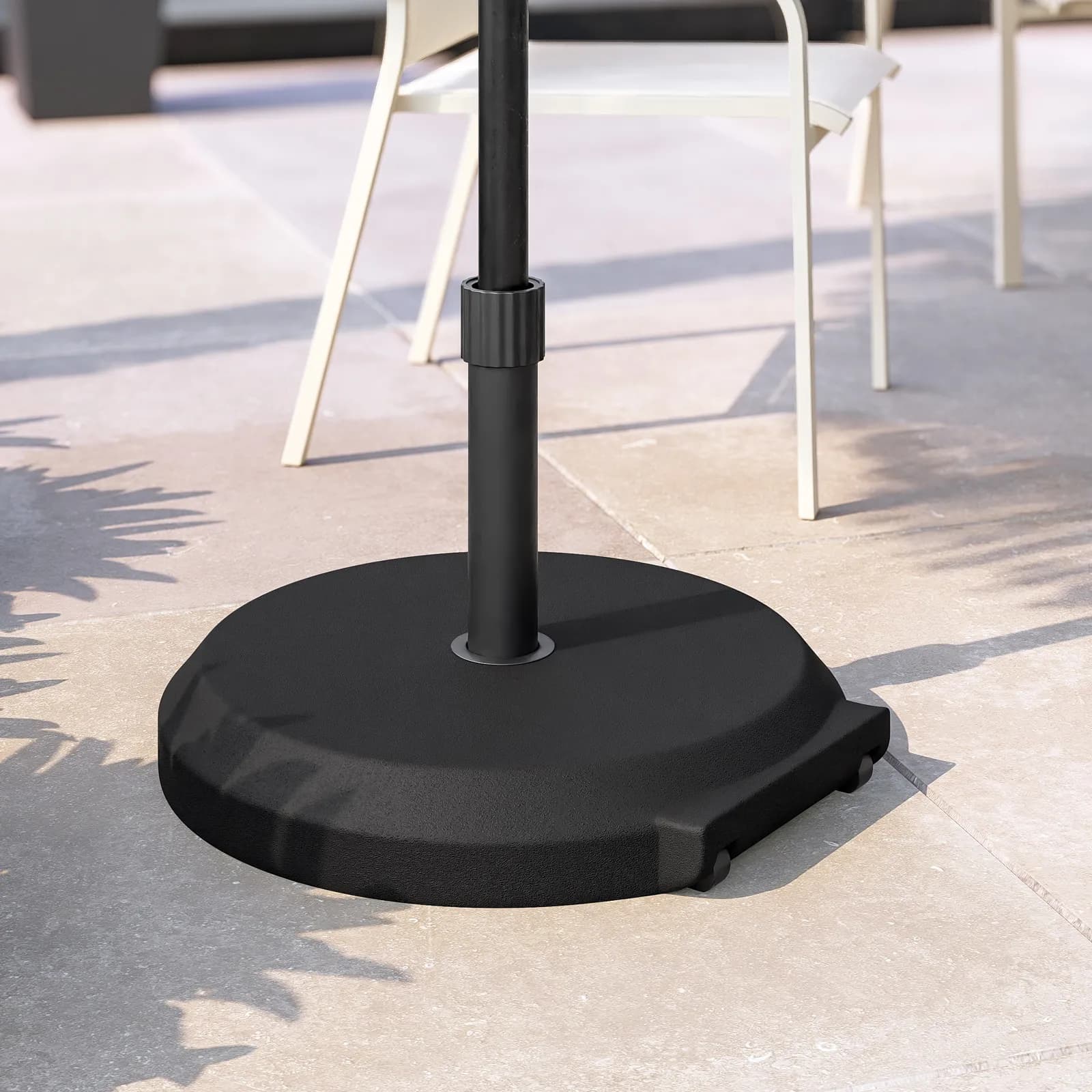 Base per ombrellone palo centrale da 30 kg rotonda 55 cm in cemento nero con ruote - Aurelio