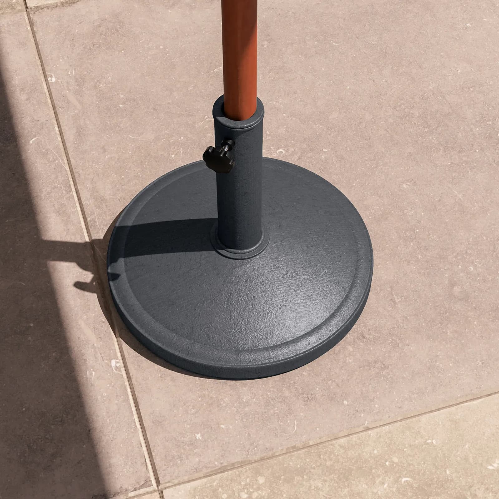 Base rotonda 40 cm per ombrellone con palo centrale in resina grigio da 8 kg