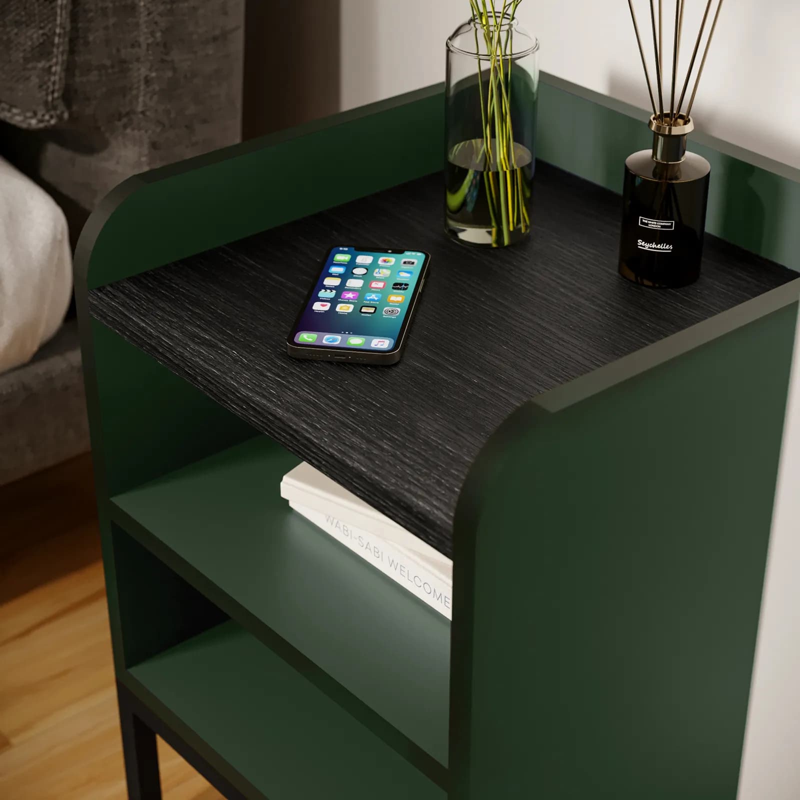 Comodino 40x55h cm verde con 2 vani a giorno e gambe in metallo nero - Jewel
