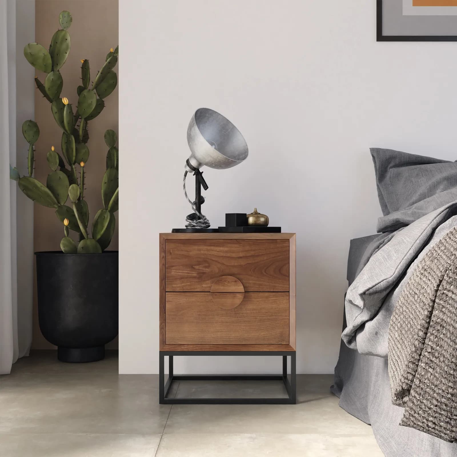Comodino 44x55h cm in legno di acacia e metallo nero con cassetti - Freia Stone