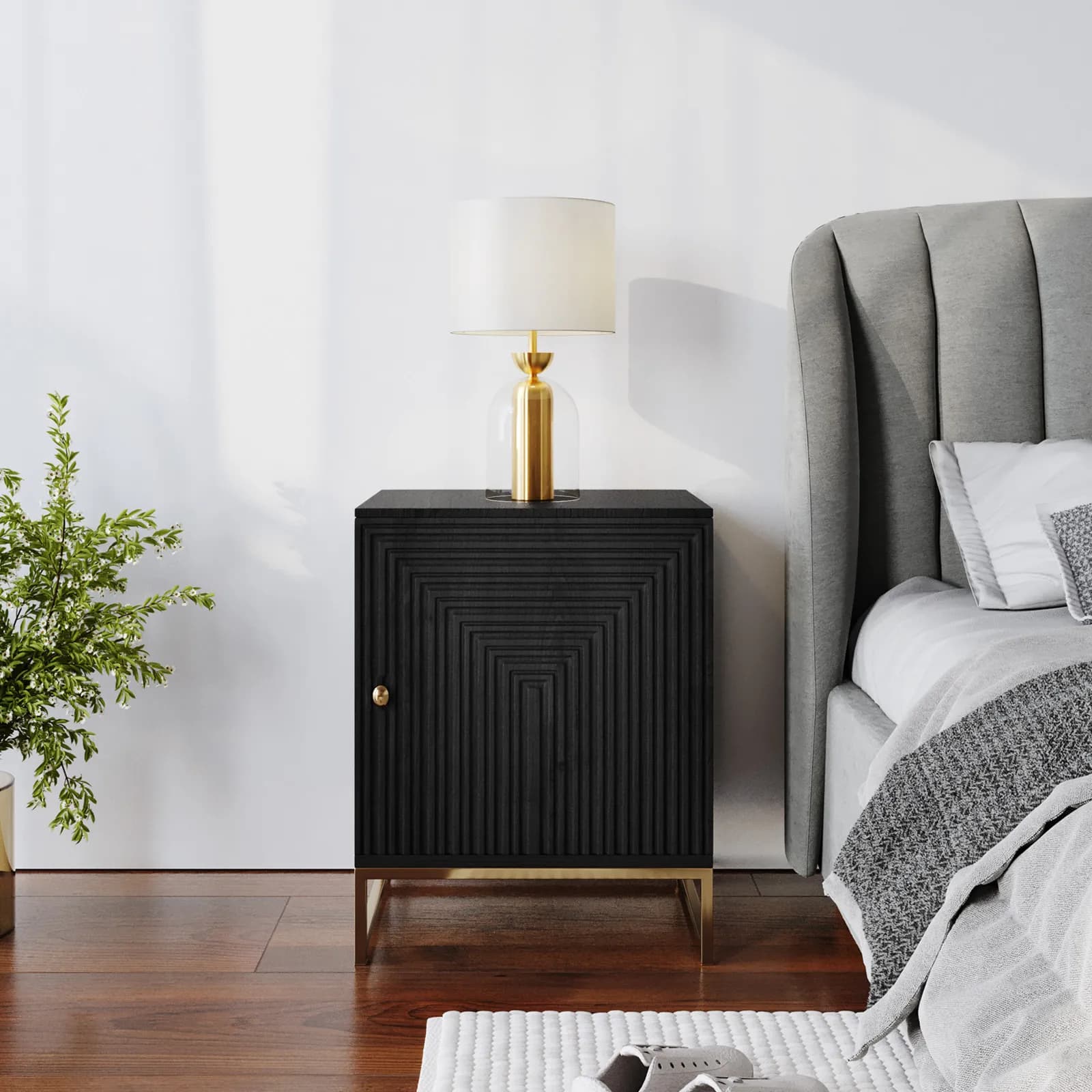 Comodino 45x57 cm in legno di mango nero cannettato e metallo oro - Dunkel