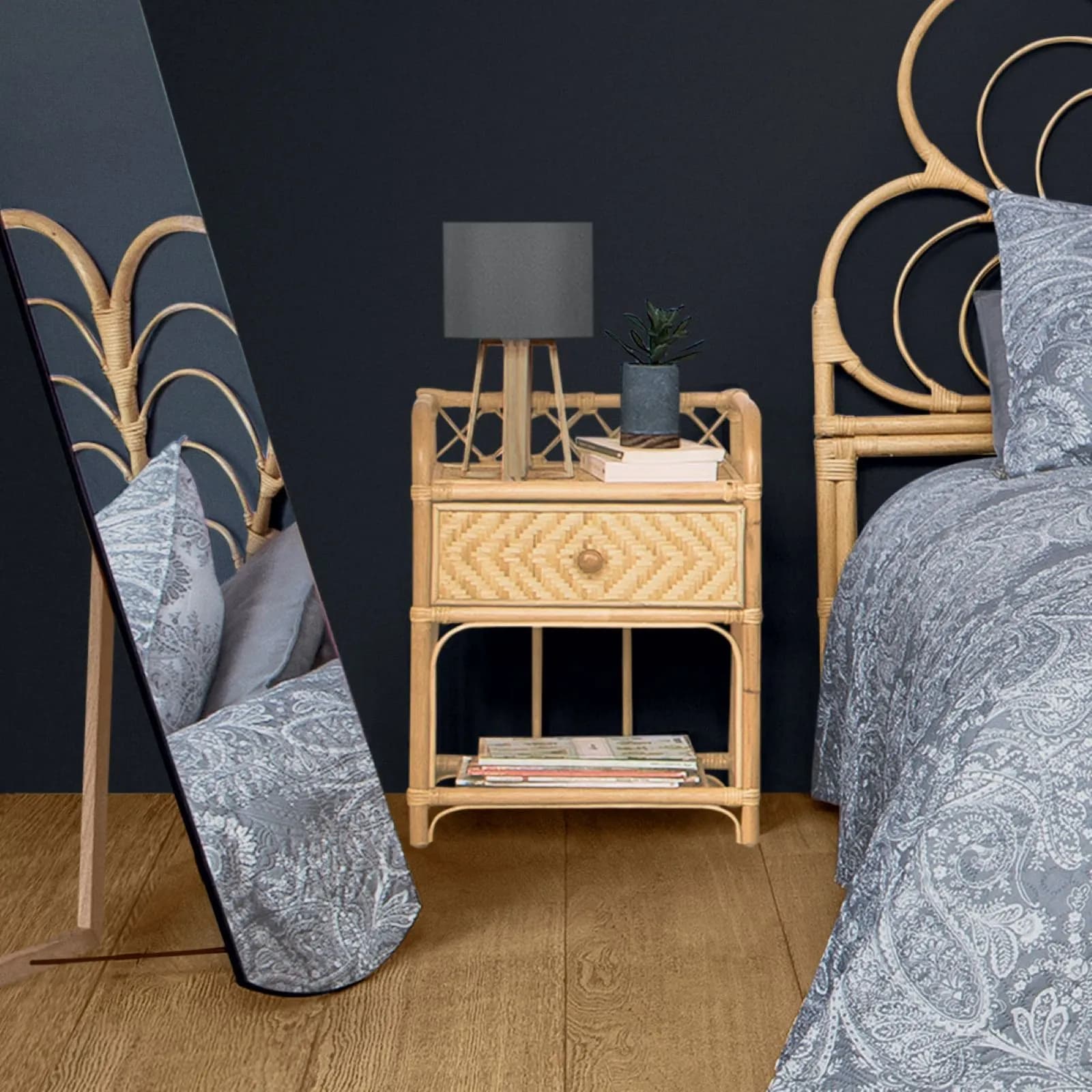 Comodino 45x60h cm in rattan e bambù naturale con 1 cassetto - Colmar