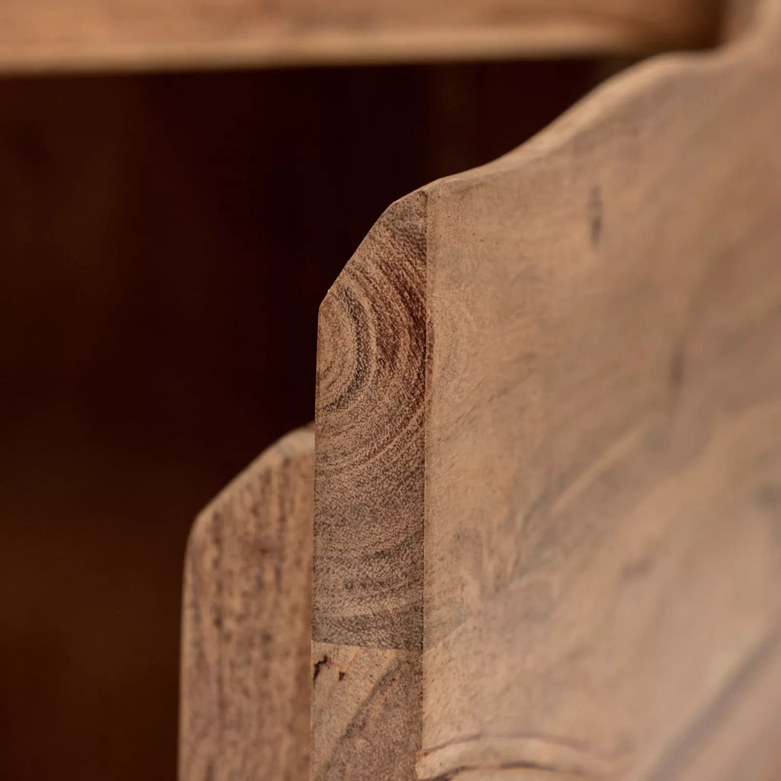 Comodino in legno 45x63h cm con anta e cassetto - Freia Acacia