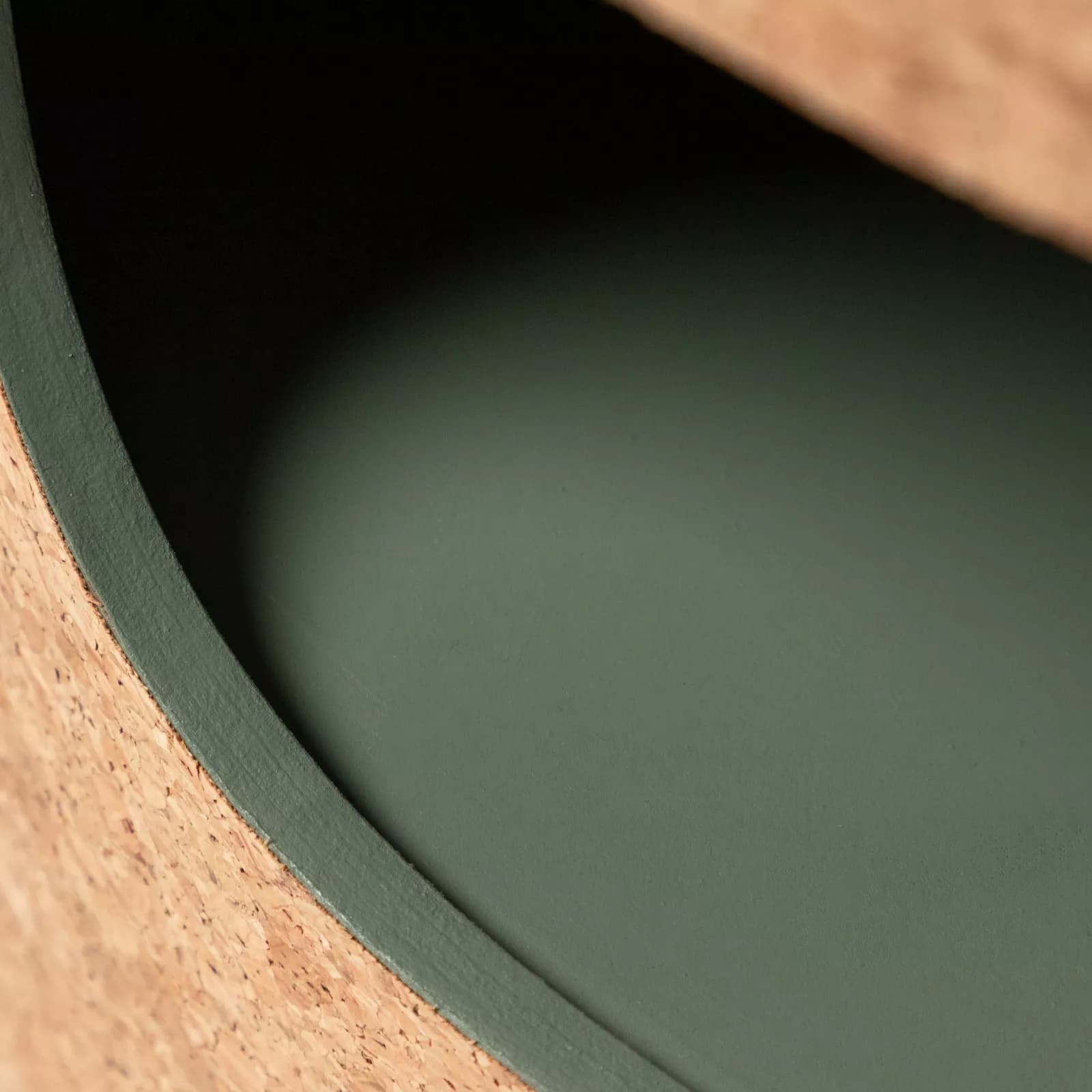 Comodino rotondo 39x40h cm in legno effetto sughero con vano verde oliva - Cork
