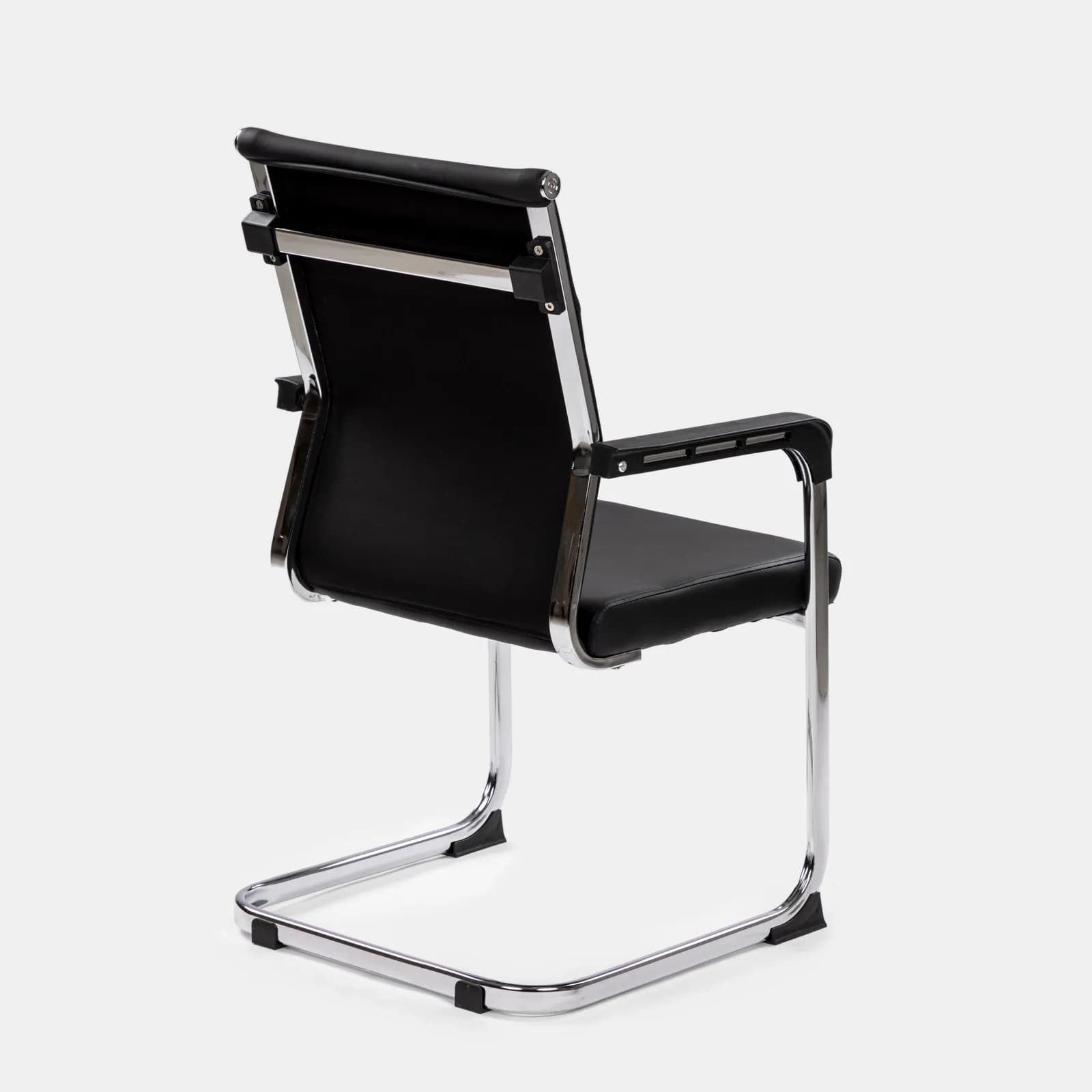 Set 2 poltrone da ufficio in similpelle nero con struttura a sbalzo cromo - Senior