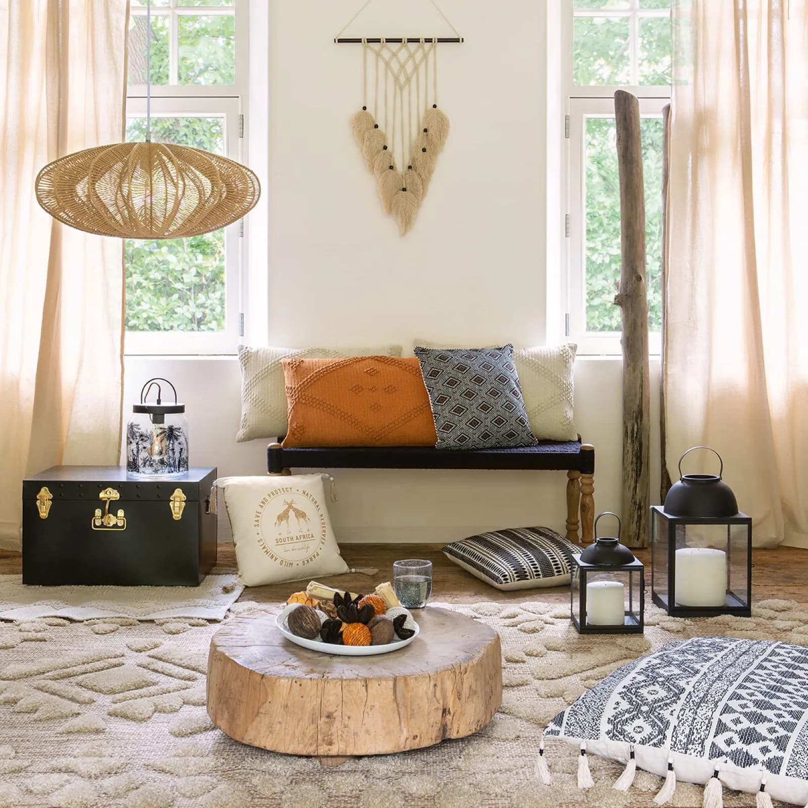 Cuscino 58x38 cm sfoderabile in cotone beige con motivo in rilievo