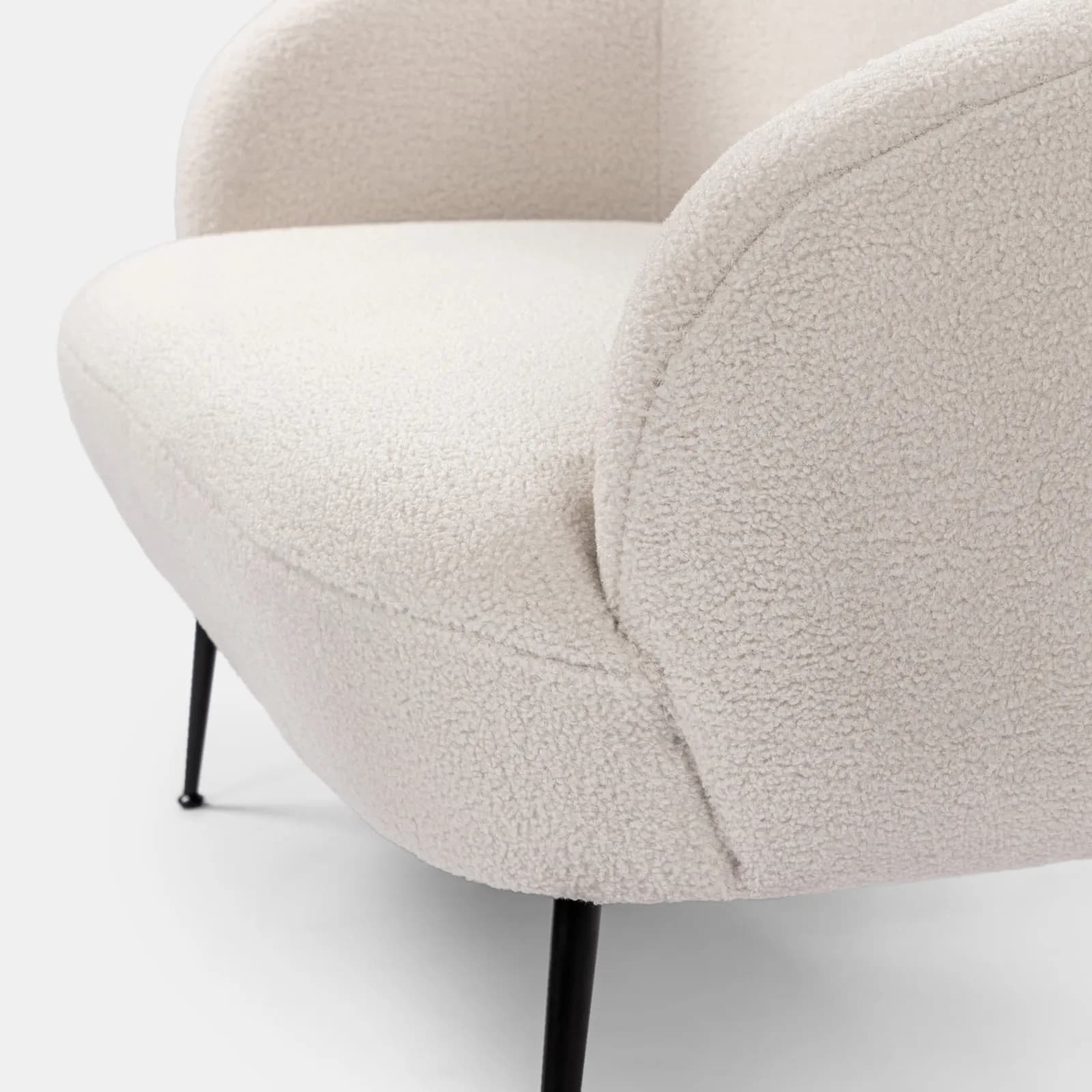 Divano 2 posti in tessuto teddy bianco con gambe nere - Nives