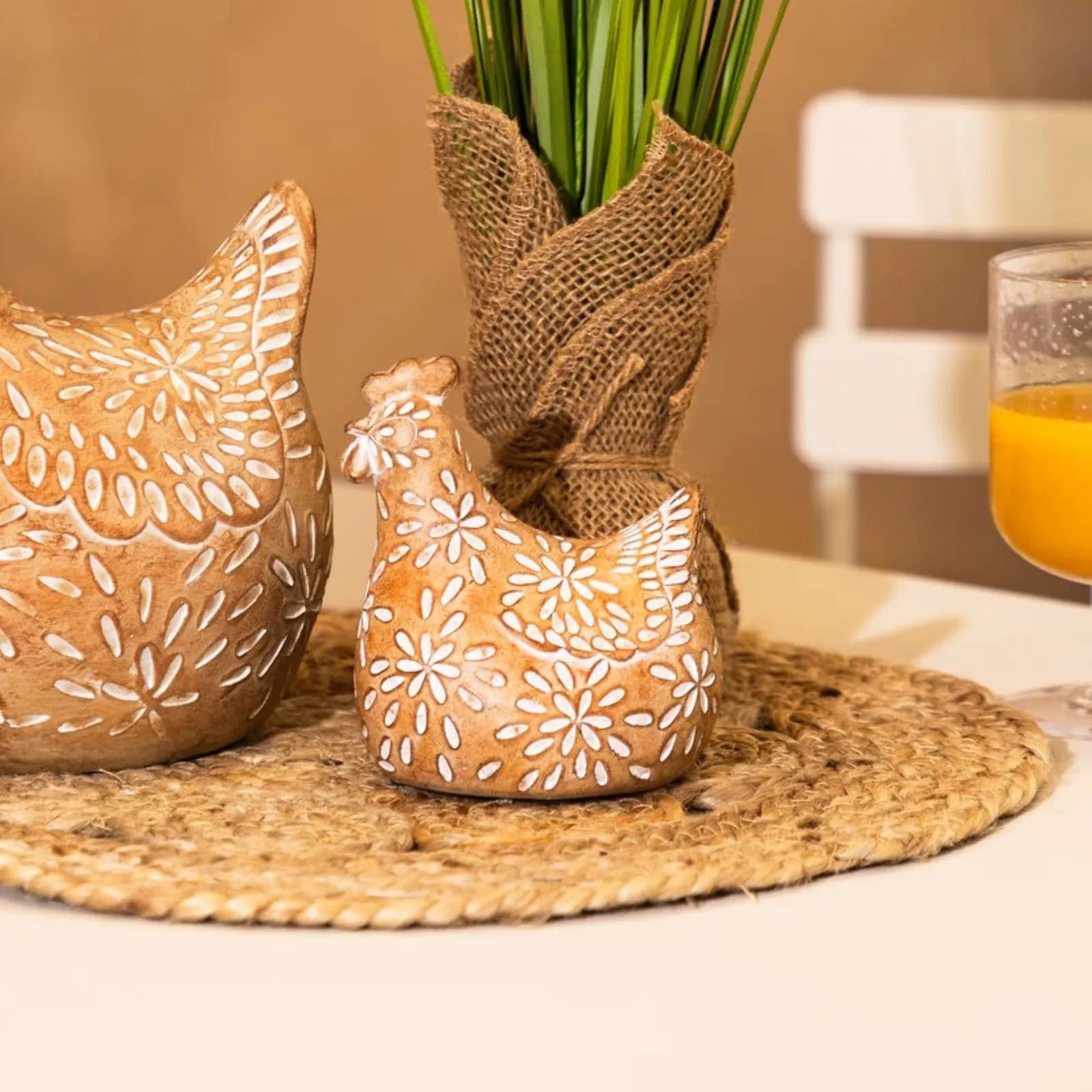 Figura decorativa 11h cm a forma di gallina effetto terracotta decorata