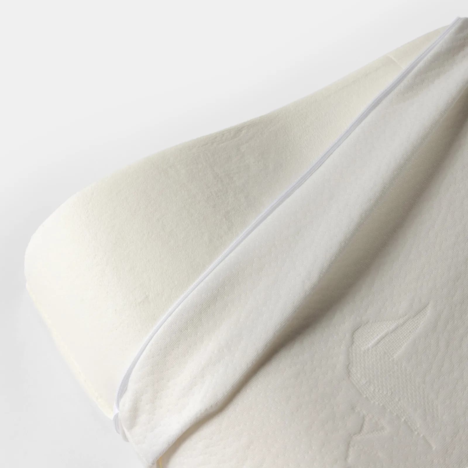 Guanciale cervicale sfoderabile 42x67 cm in Memory Prime con rivestimento Aloe h 8 -10 cm - Flaneur