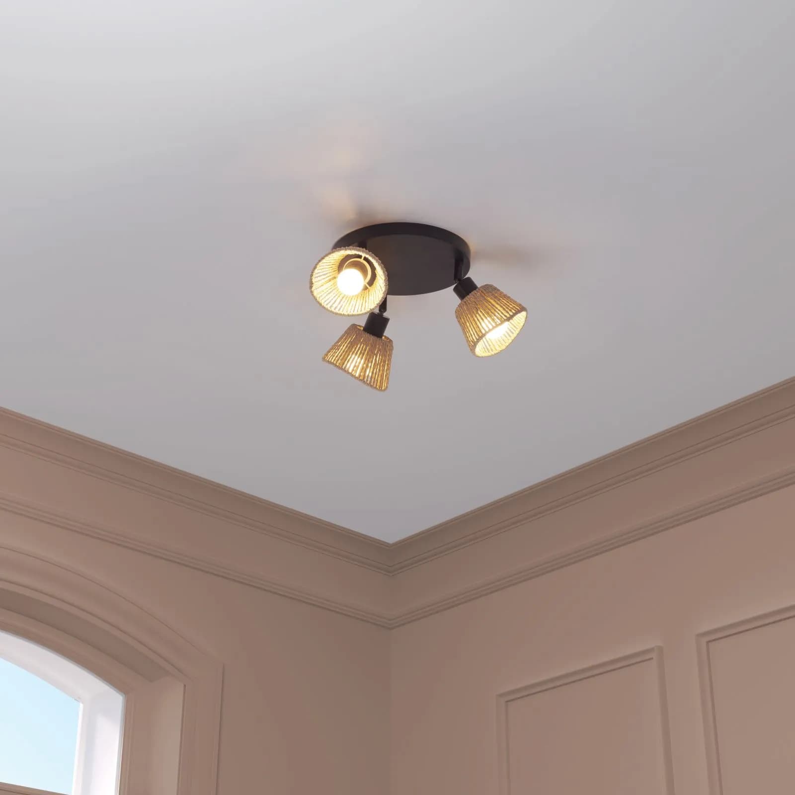 Lampada 3 spot orientabili 25x21h cm in acciaio nero e beige