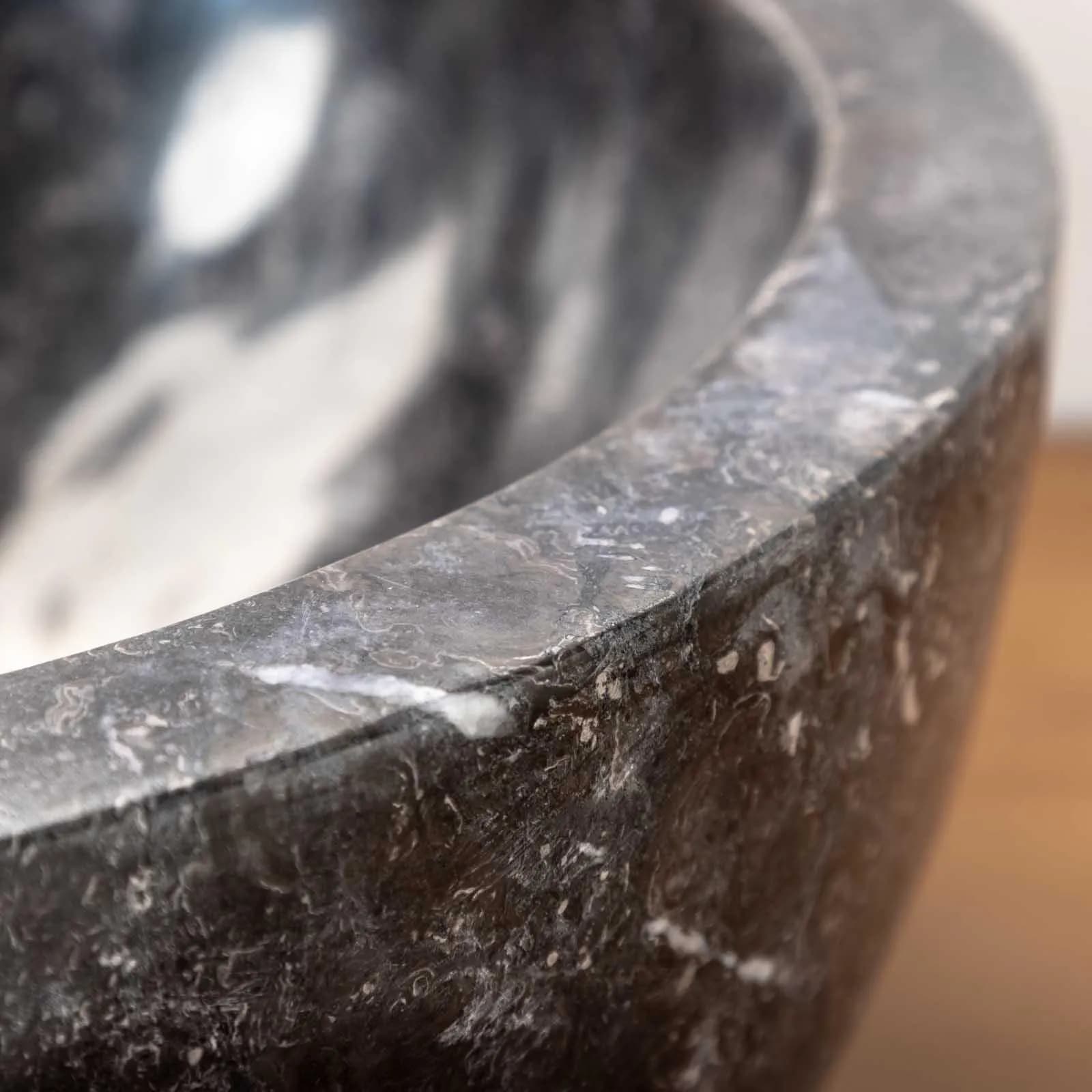 Lavabo da appoggio monoforo 40x40 cm in marmo lucido nero - Artizan