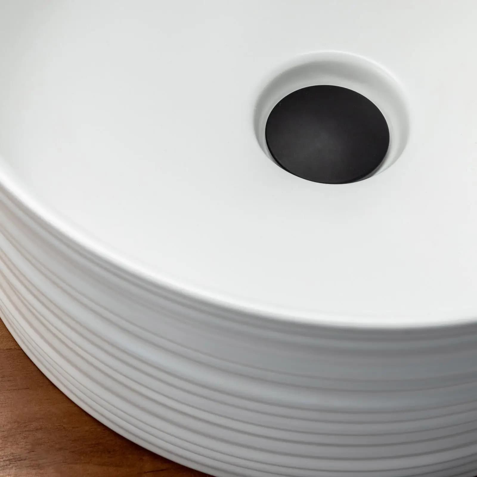 Lavabo d'appoggio circolare da 40 cm bianco opaco