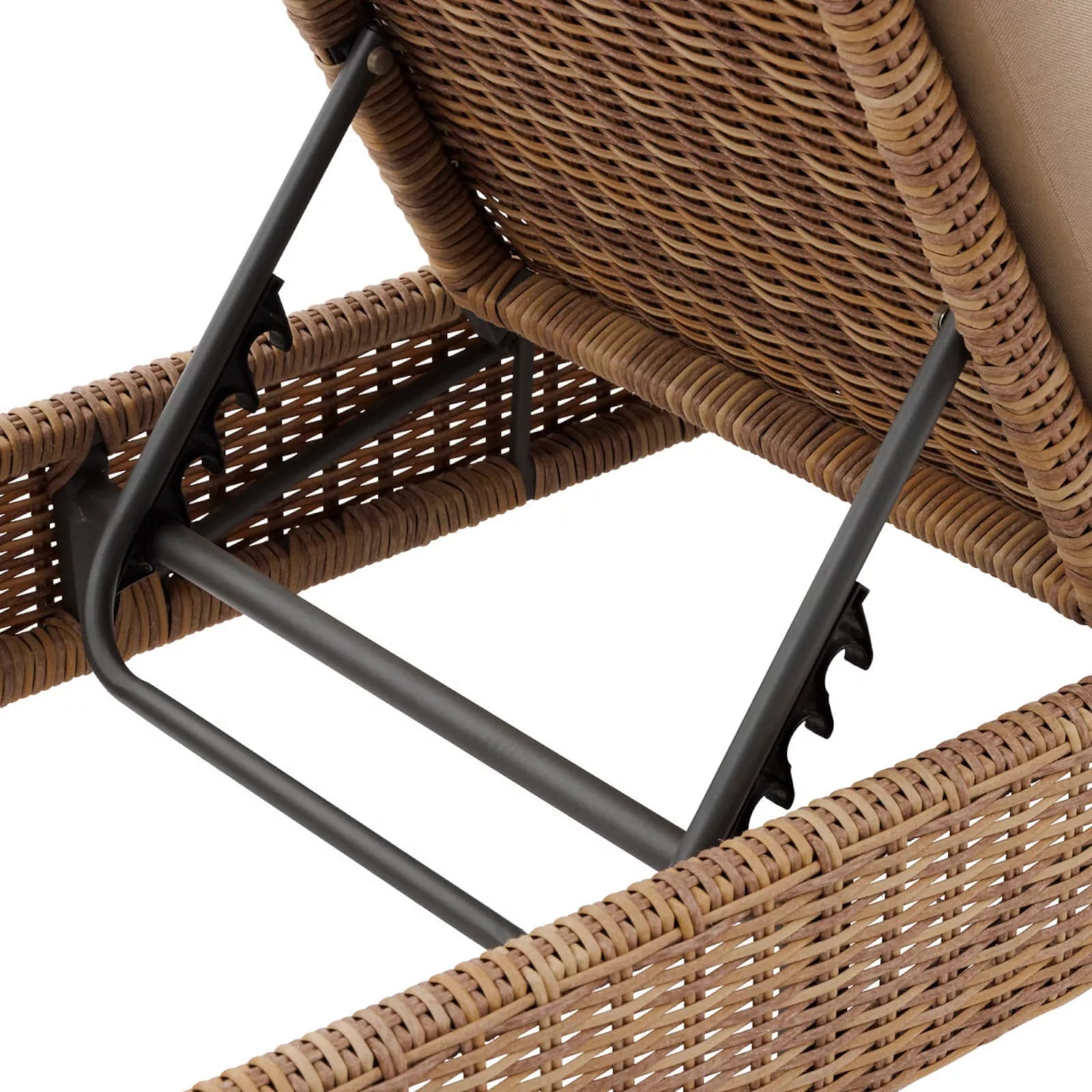 Lettino prendisole reclinabile con ruote in polyrattan naturale e cuscino beige - Hierro