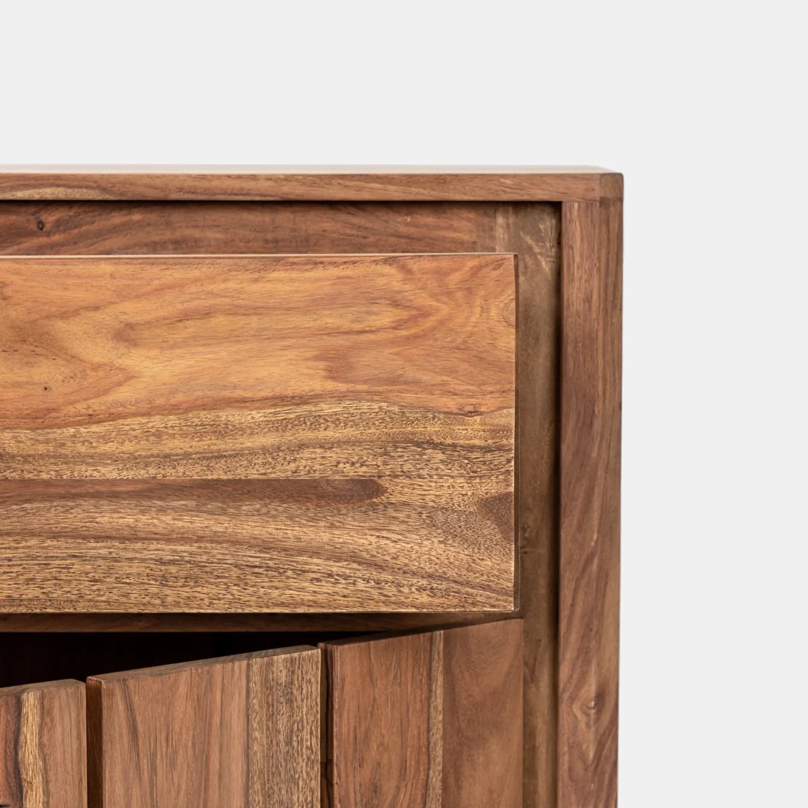 Madia 145 cm in legno con tre ante e tre cassetti - Freia Sheesham