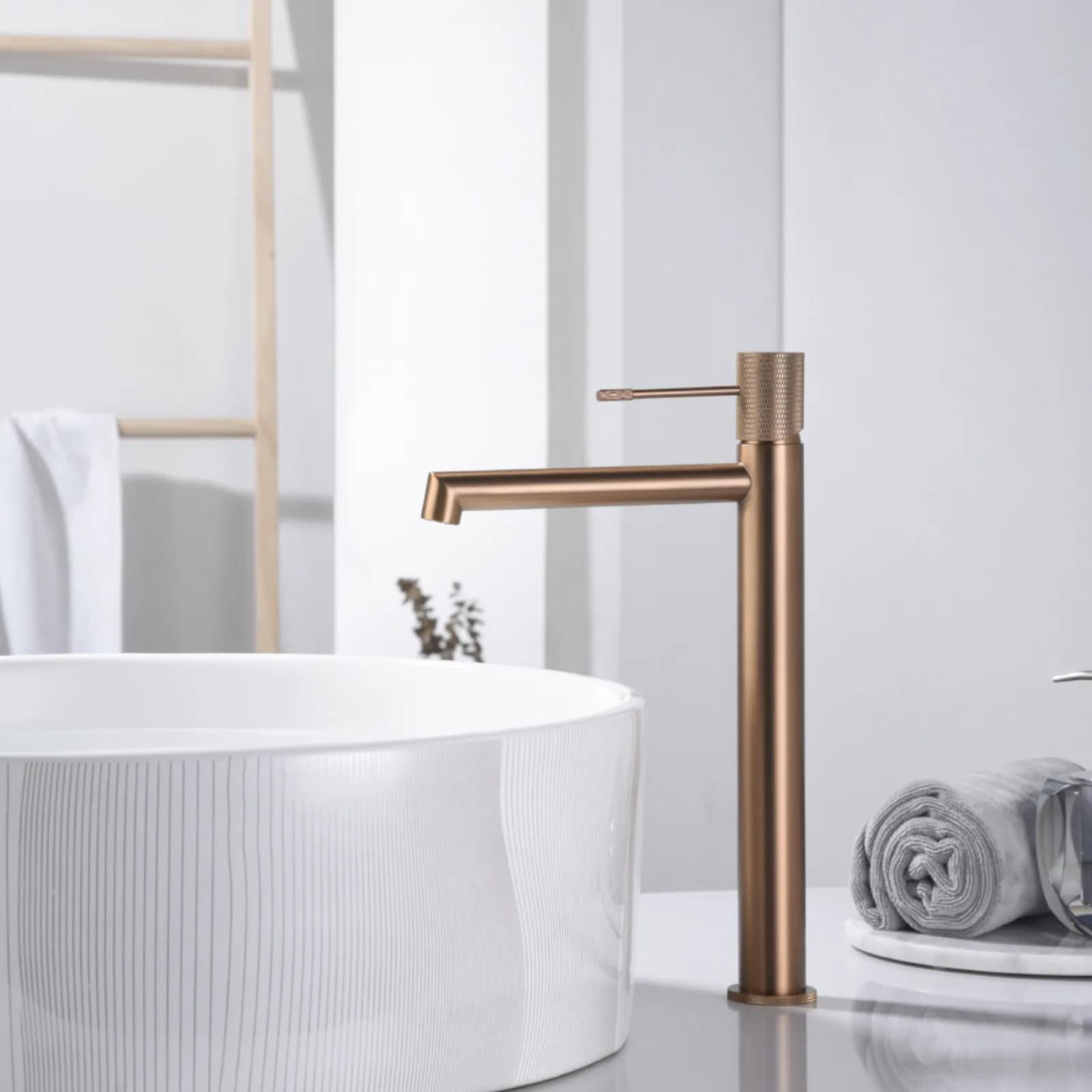 Miscelatore lavabo alto oro rosa spazzolato - Mariel
