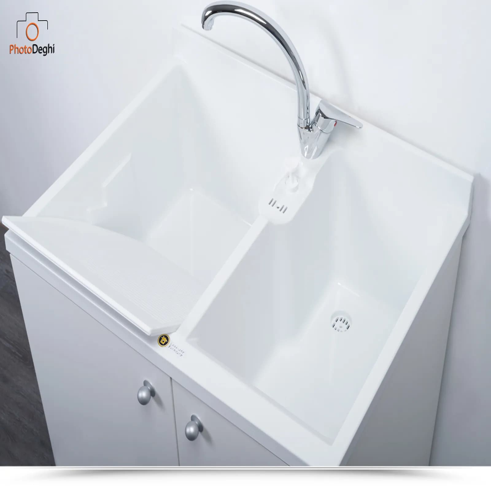 Mobile lavatoio 80x60 cm Montegrappa per interno con doppia anta e lavapanni