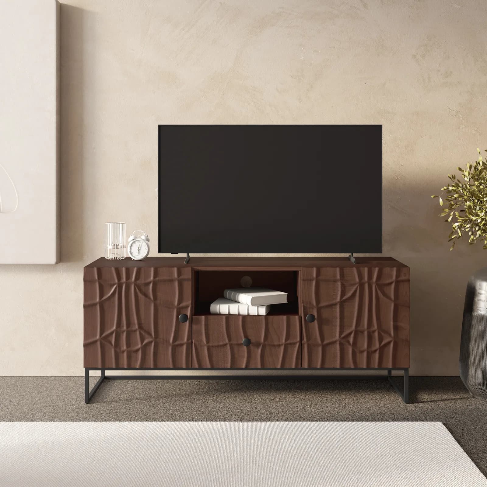 Mobile porta tv 130x55h cm in legno di mango noce e metallo nero con 2 ante e 1 cassetto - Hyperion