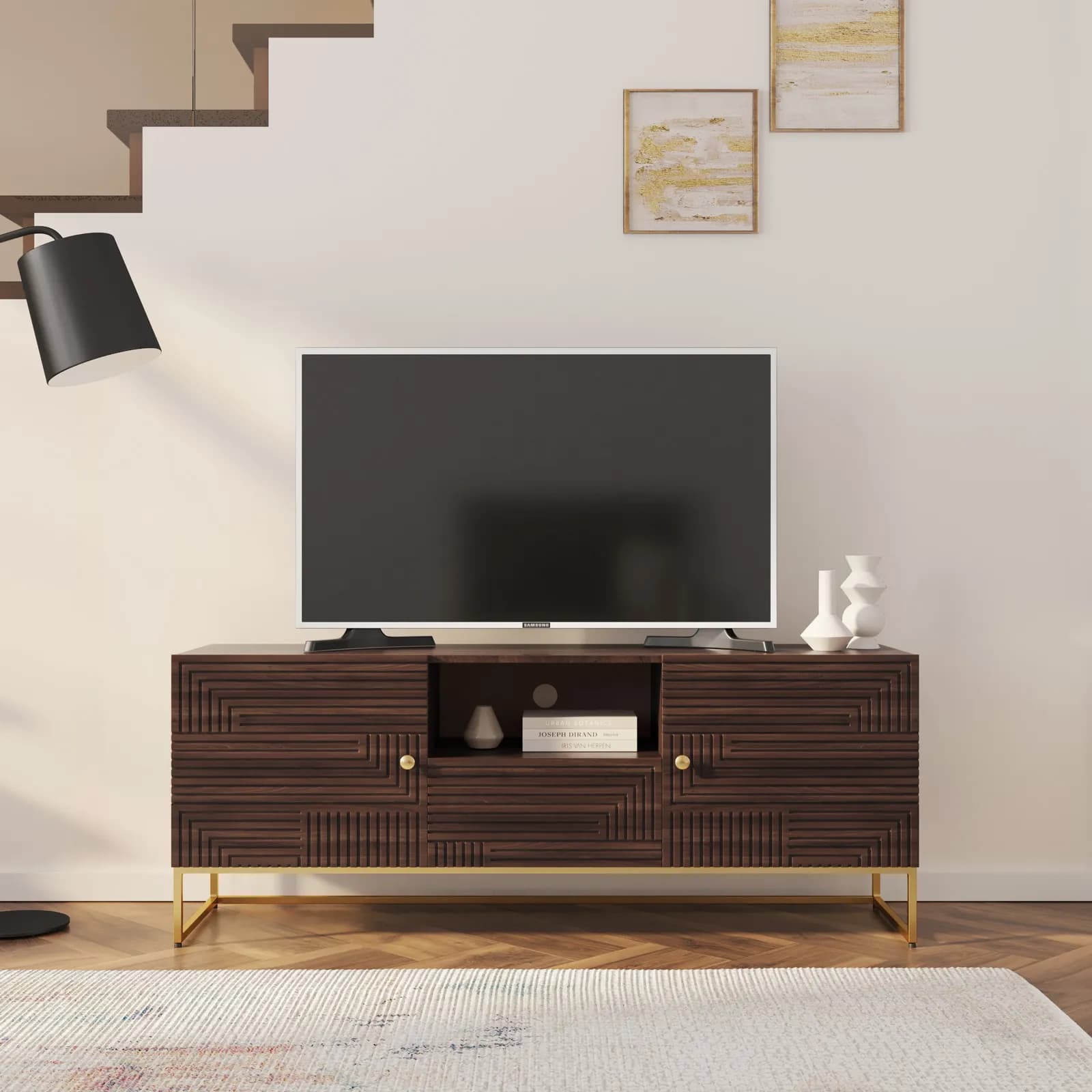 Mobile porta tv 130x55h cm in legno di mango cannettato e metallo con 2 ante e 1 cassetto - Lysandra