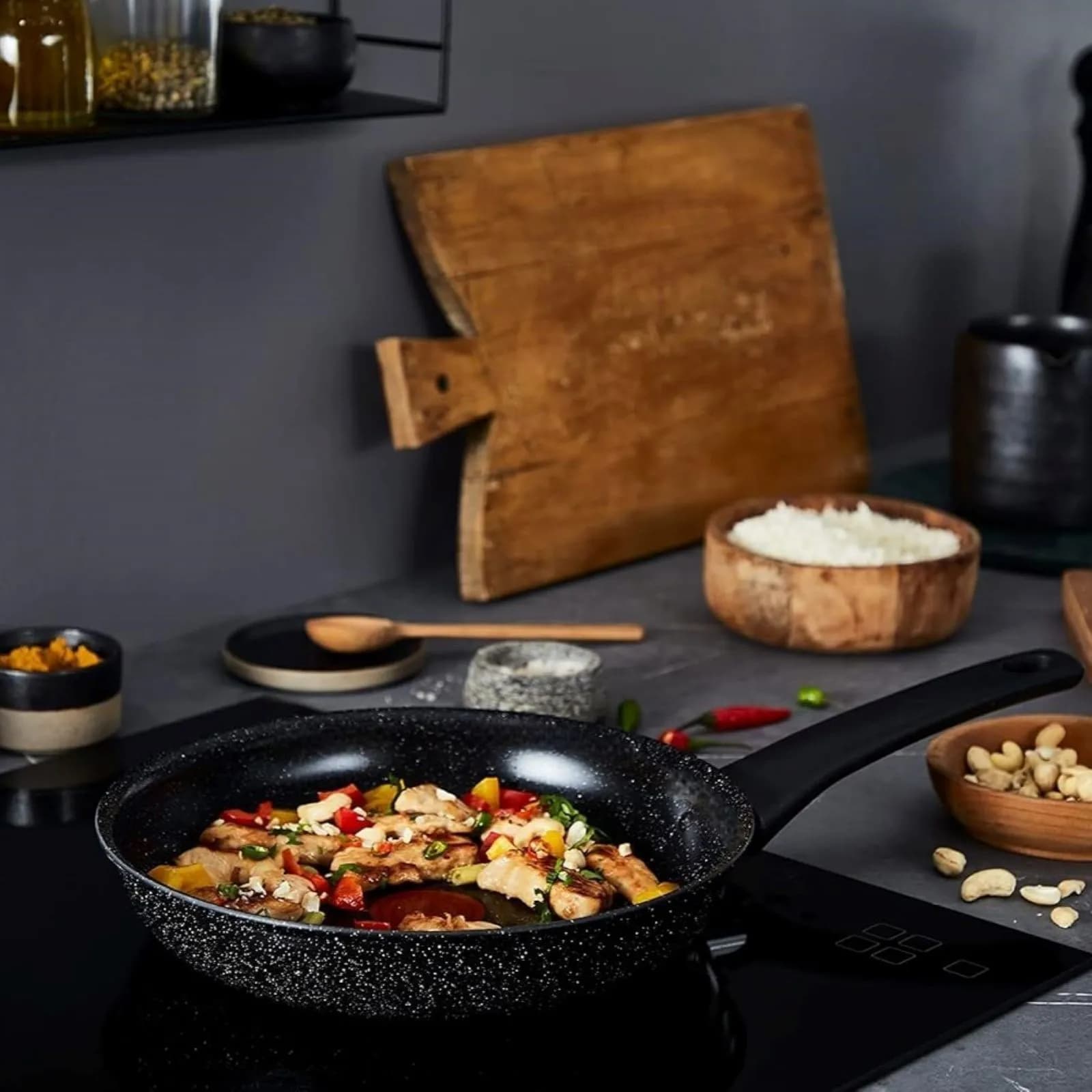 Padella antiaderente 26x8h cm in alluminio forgiato effetto pietra nero - Yasmira