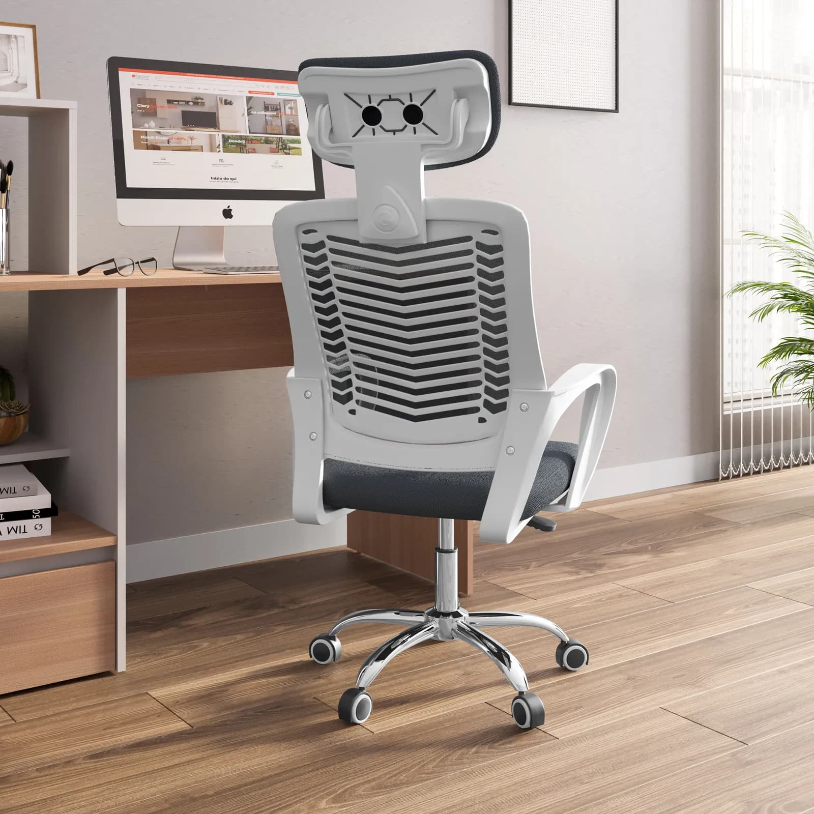 Poltrona da ufficio girevole in mesh grigio scuro con braccioli bianchi e base cromata - Hydre