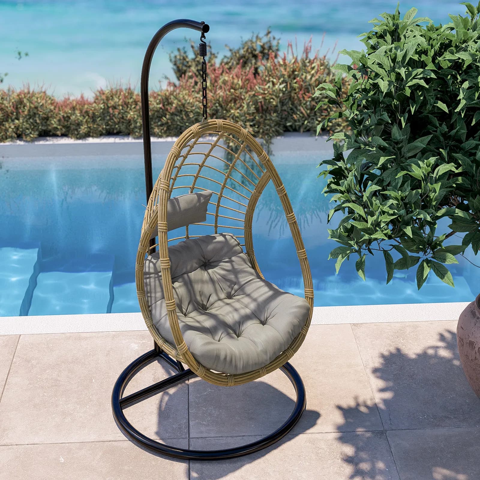 Poltrona sospesa in acciaio nero e polyrattan naturale con cuscino - Kasher