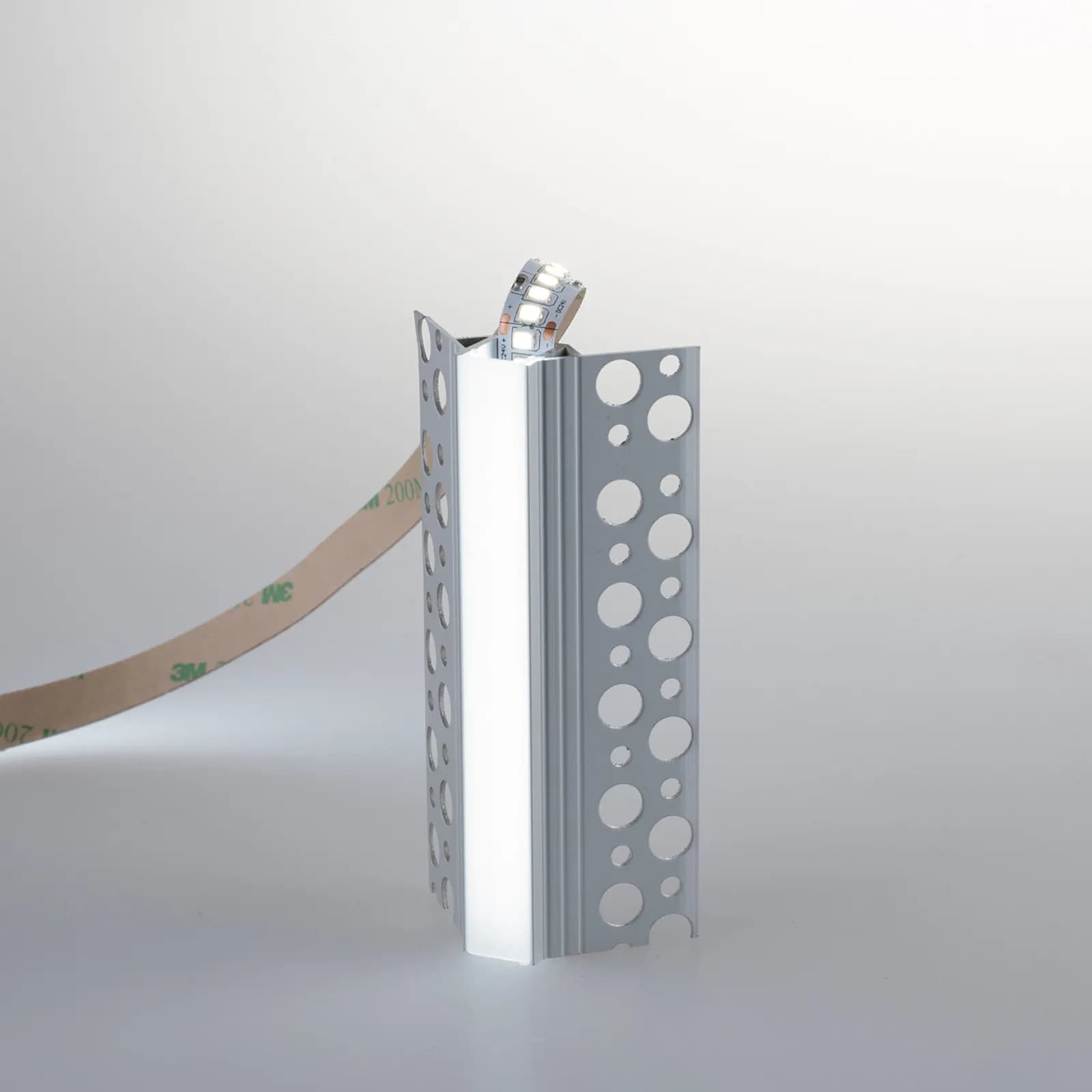 Profilo angolare a rapido fissaggio 200x5 cm in alluminio silver con diffusore opale - Angly