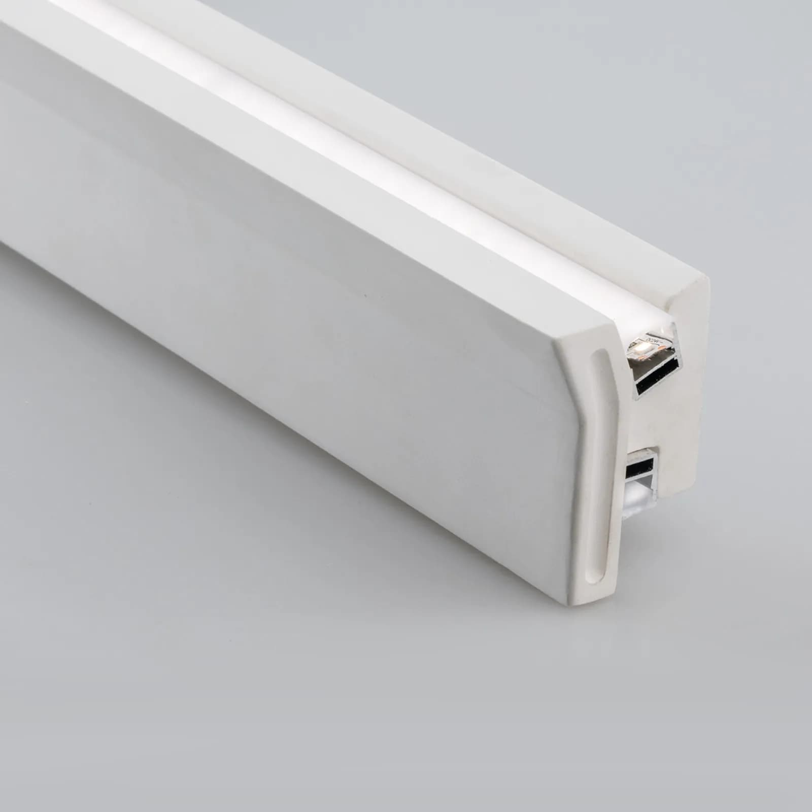 Profilo biemissione 100x4,9 m in gesso e alluminio bianco - Doble