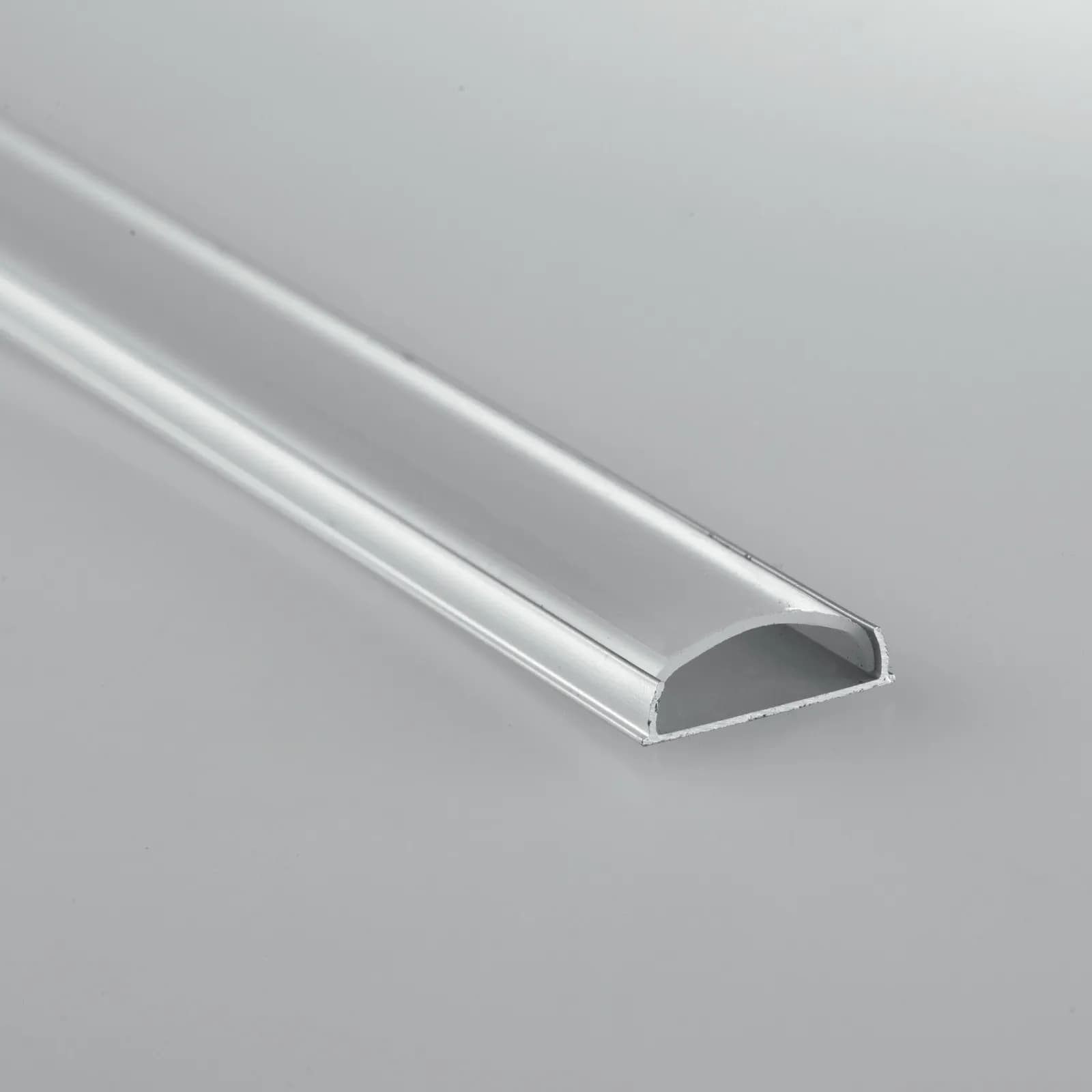 Profilo flessibile 200x1,2 cm in alluminio silver installazione su superficie curva - Flessy