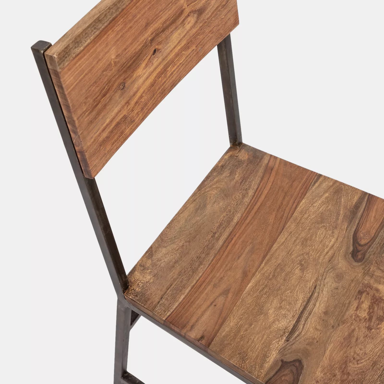 Sedia da interni in legno con gambe nere - Freia Acacia