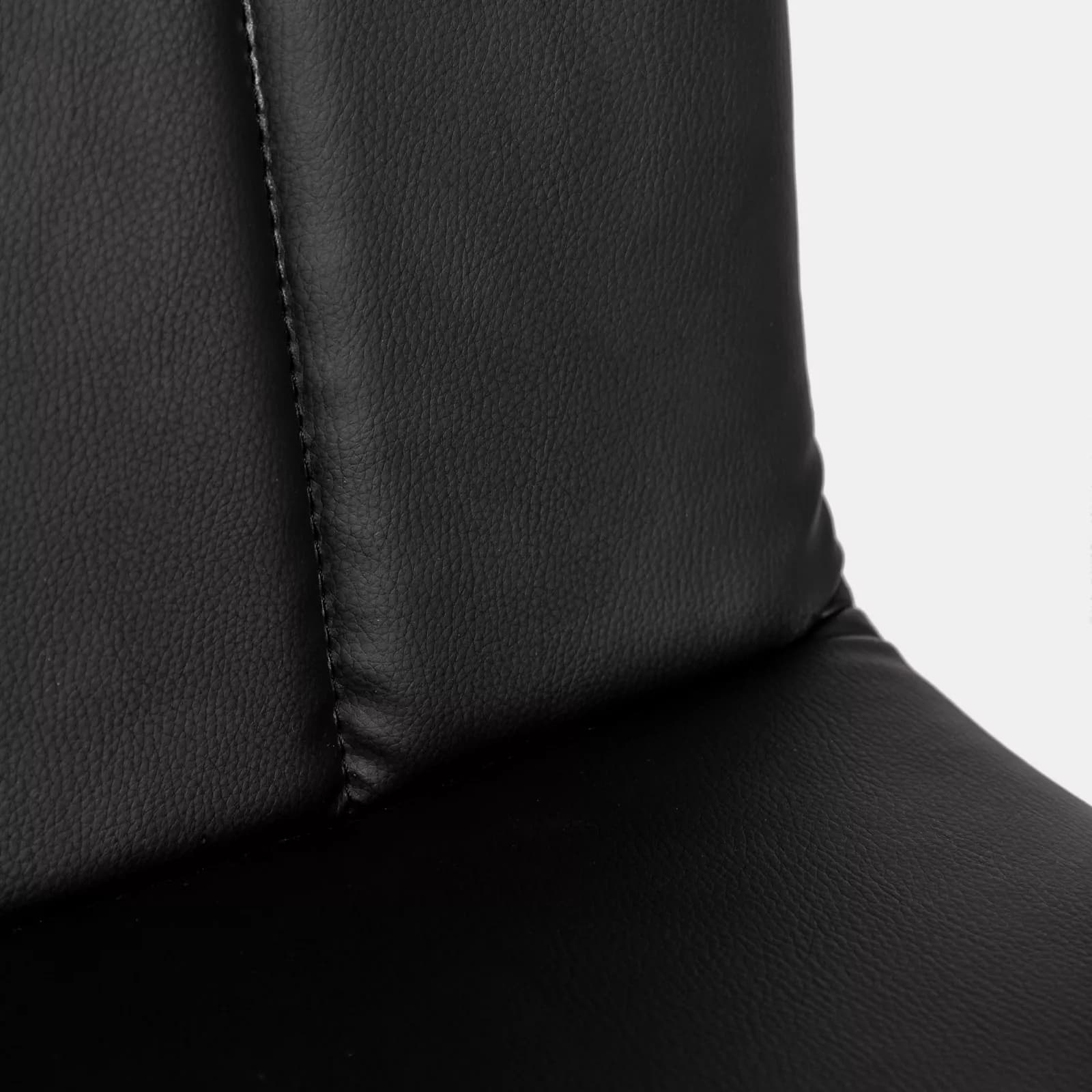 Set 2 sgabelli in similpelle nero - Carabo
