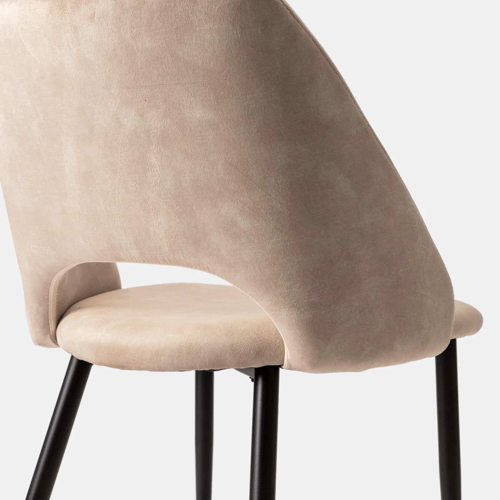 Set 2 sedie in velluto beige con gambe in metallo nero - Sabriya