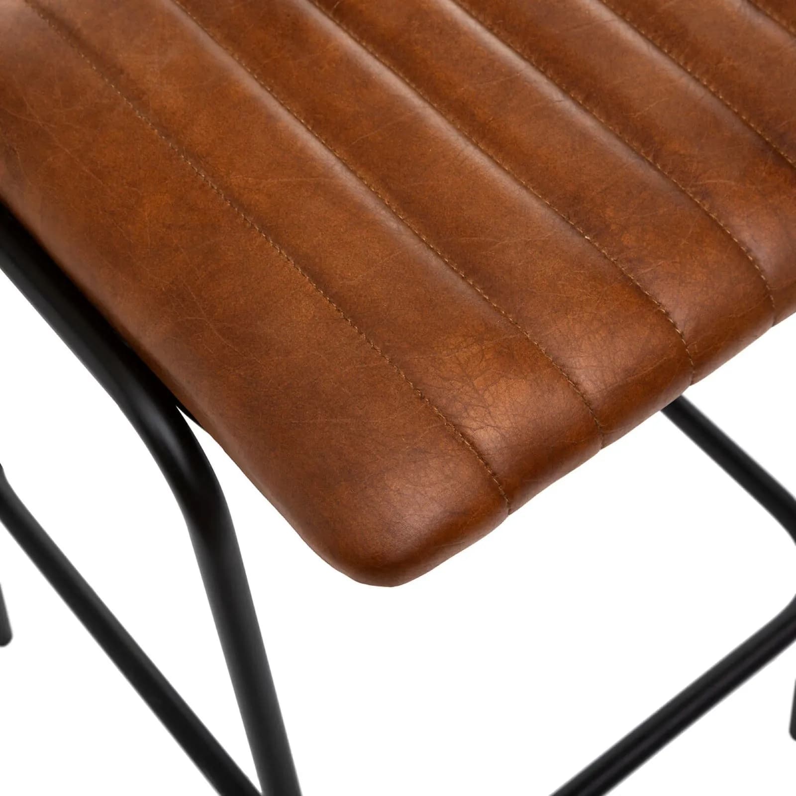 Set 2 sgabelli in pelle di bufalo trapuntata cognac e metallo nero - Kavy