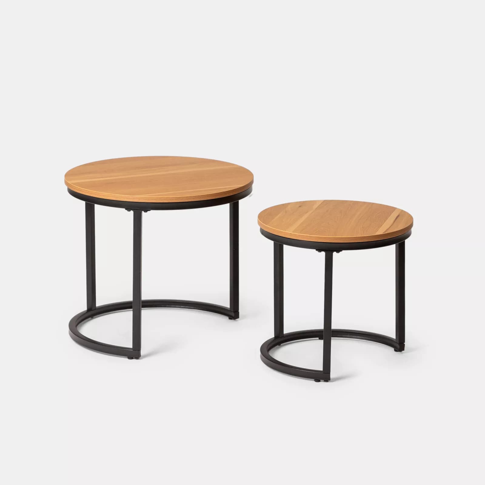 Set 2 tavolini rotondi con piano effetto rovere e struttura in metallo nero - Caio