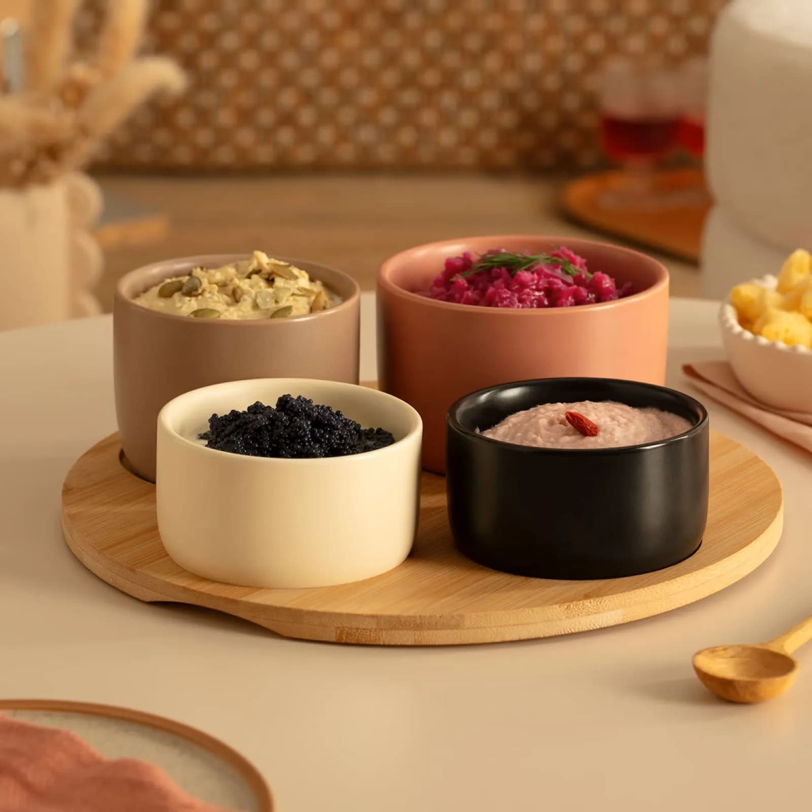 Set 5 accessori per aperitivo rotondo 26 cm in bambù naturale e ceramica multicolore