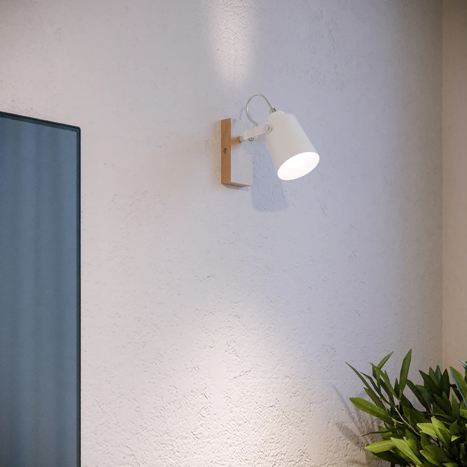 Set plafoniera 4 spot orientabili e 2 applique in metallo bianco opaco con base effetto legno