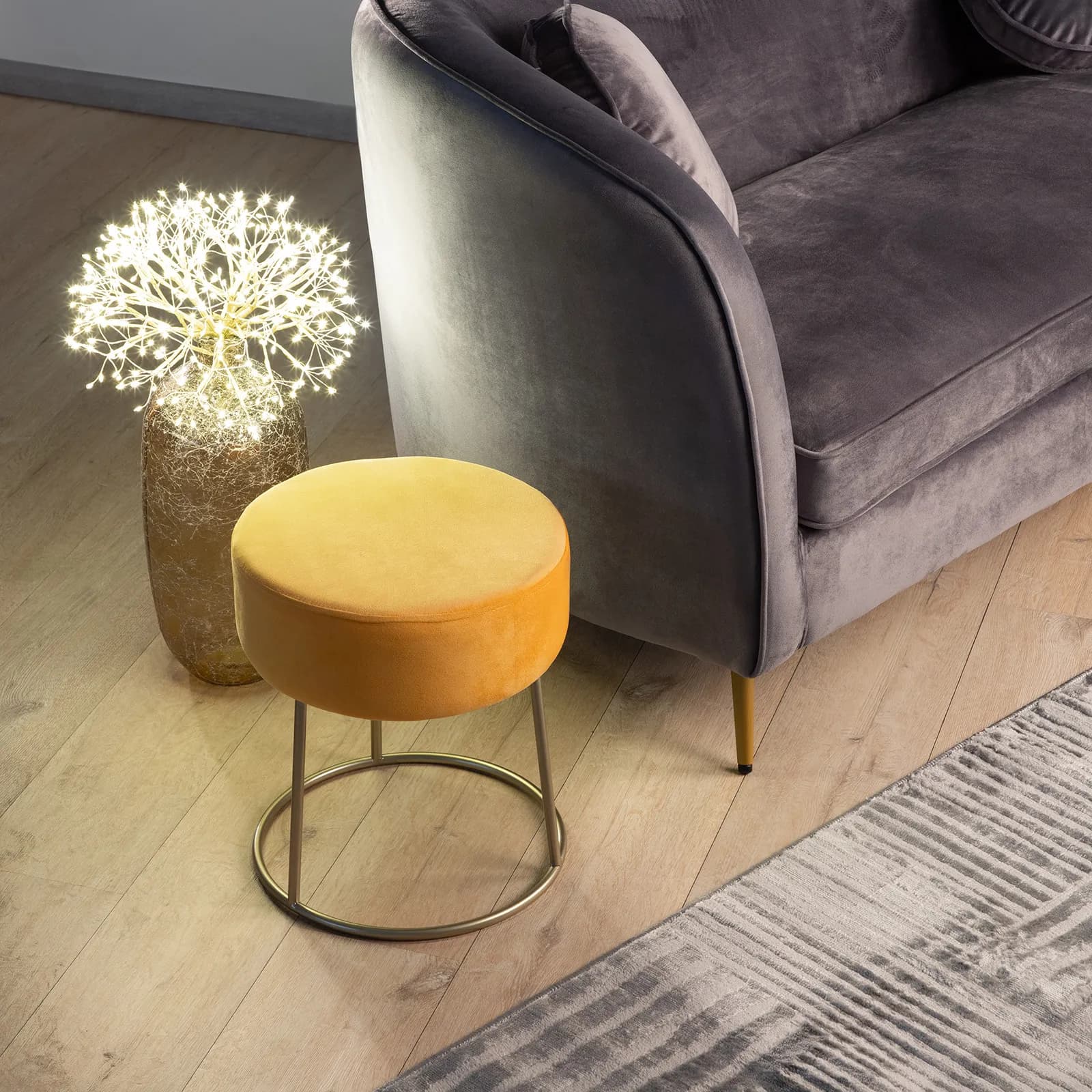 Pouf rotondo 35 cm in velluto giallo e struttura finitura champagne - Millepora