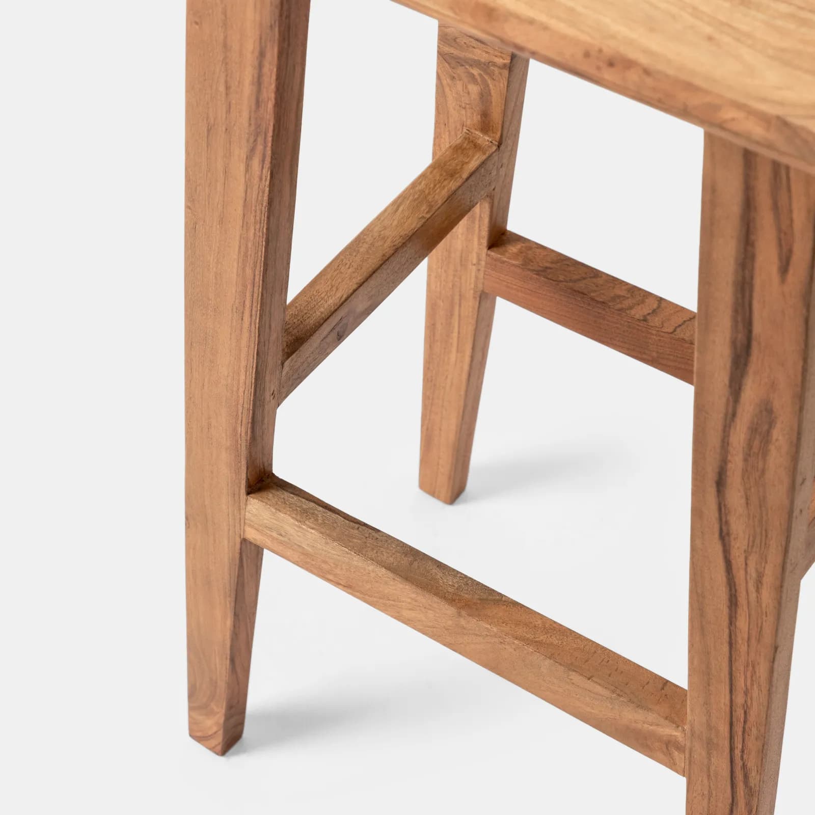 Sgabello in legno di acacia - Freia Acacia