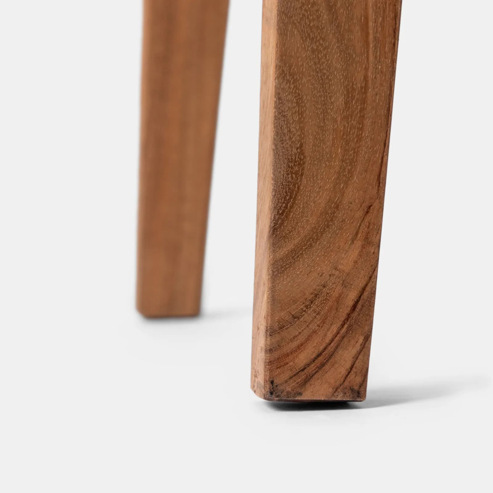 Sgabello in legno di acacia - Freia Acacia