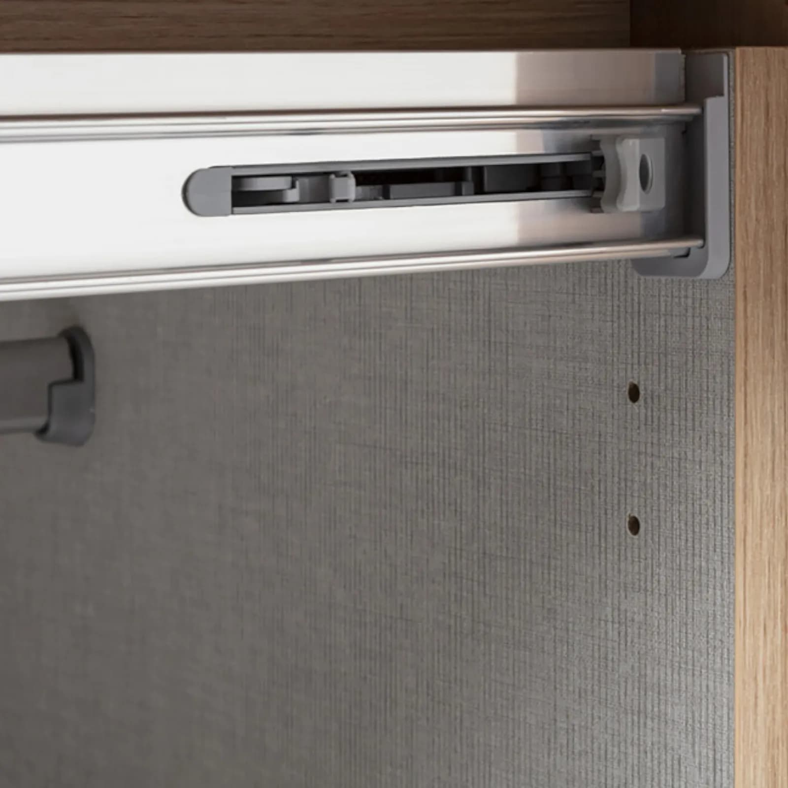 Sistema soft - close per armadi Alen 3 ante
