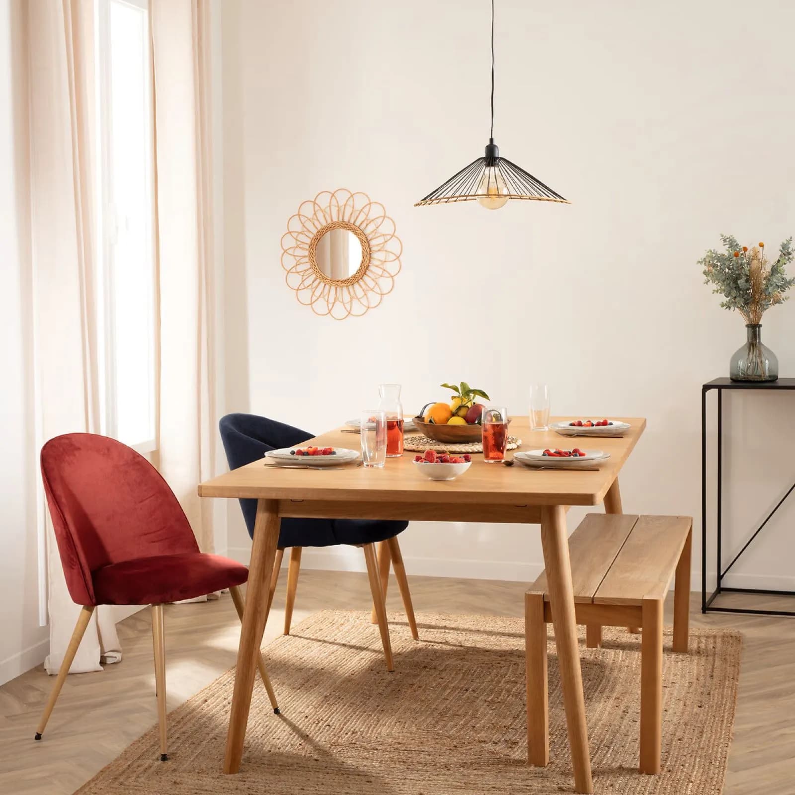 Specchio rotondo 56 cm a fiore con cornice intrecciata in vimini naturale