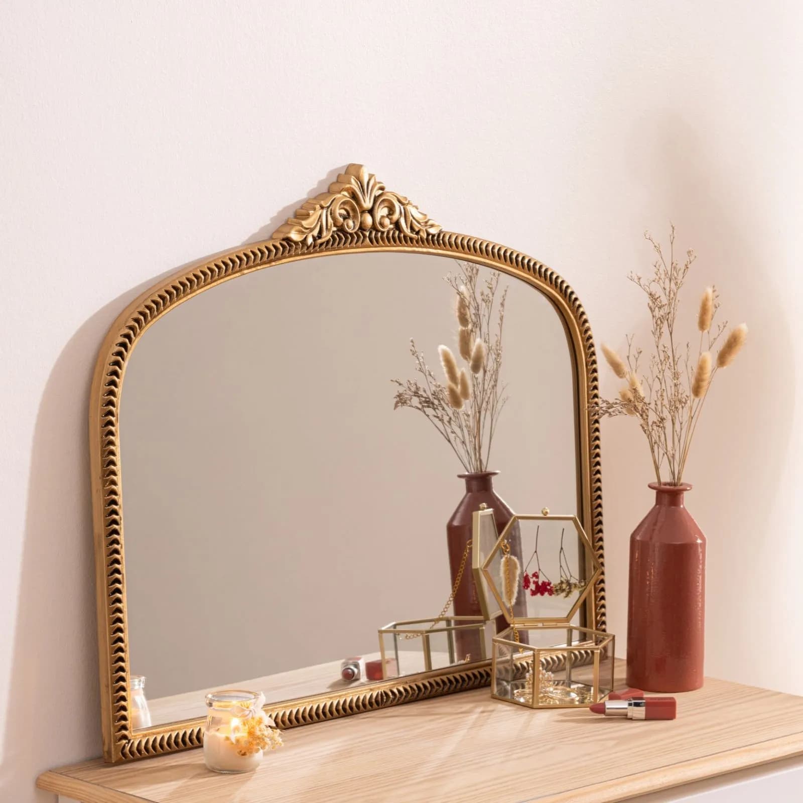 Specchio da interno 71x56h cm in legno oro con decorazioni
