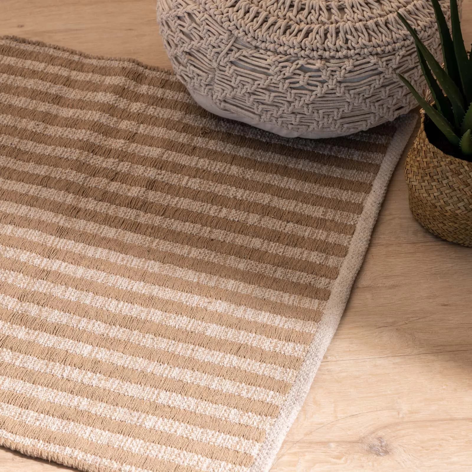 Tappeto 140x70 cm fantasia a righe in cotone naturale e marrone
