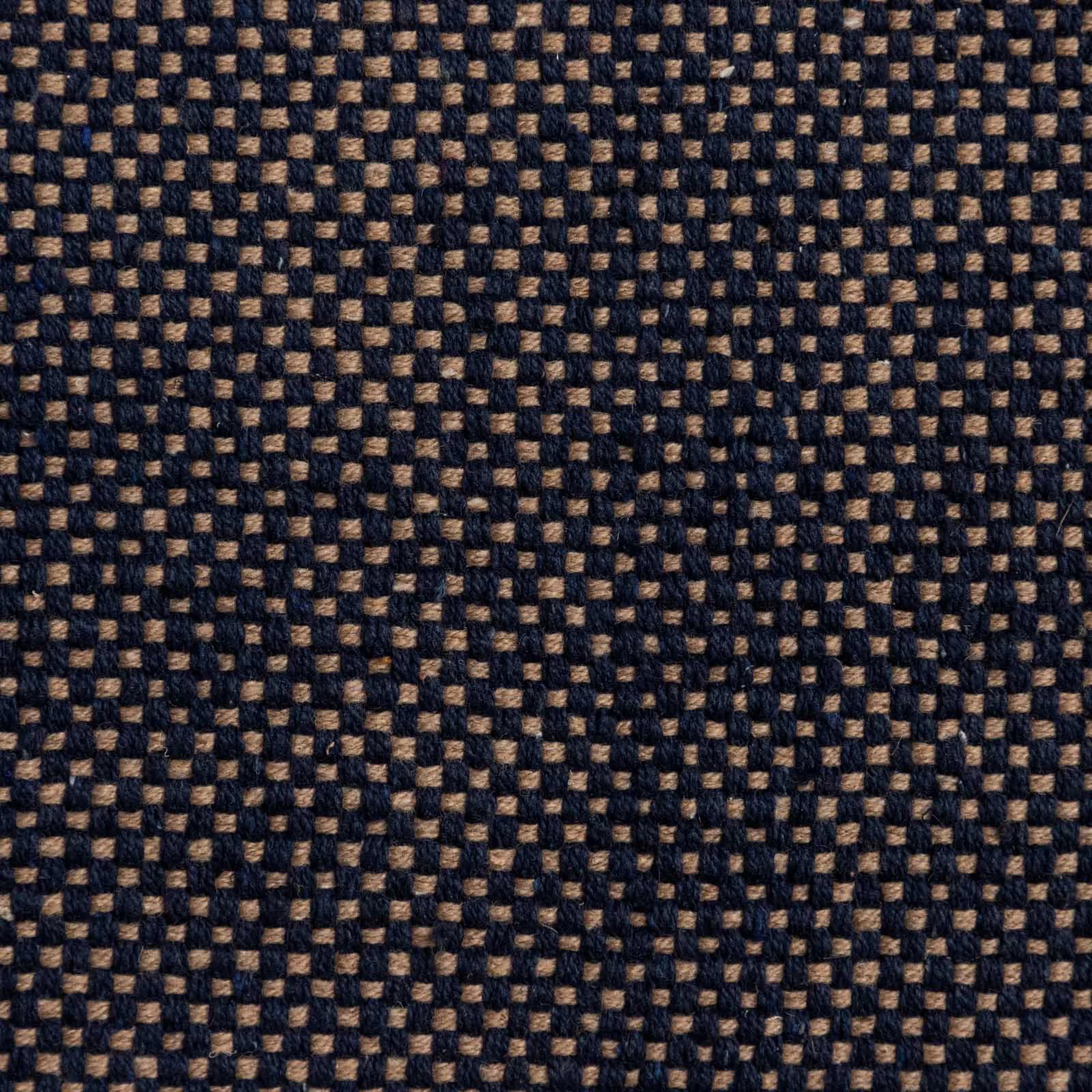 Tappeto 60x90 cm in cotone blu scuro e arancione con frange