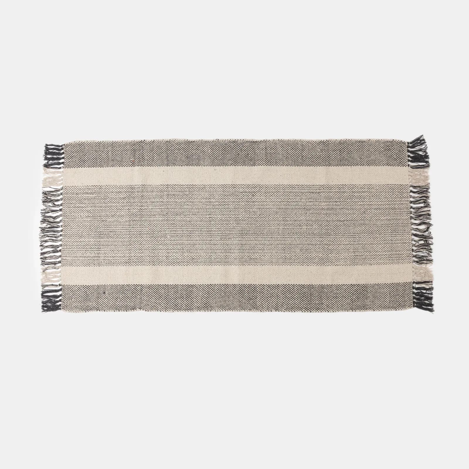 Tappeto 70x140 cm in cotone melange naturale e nero con frange