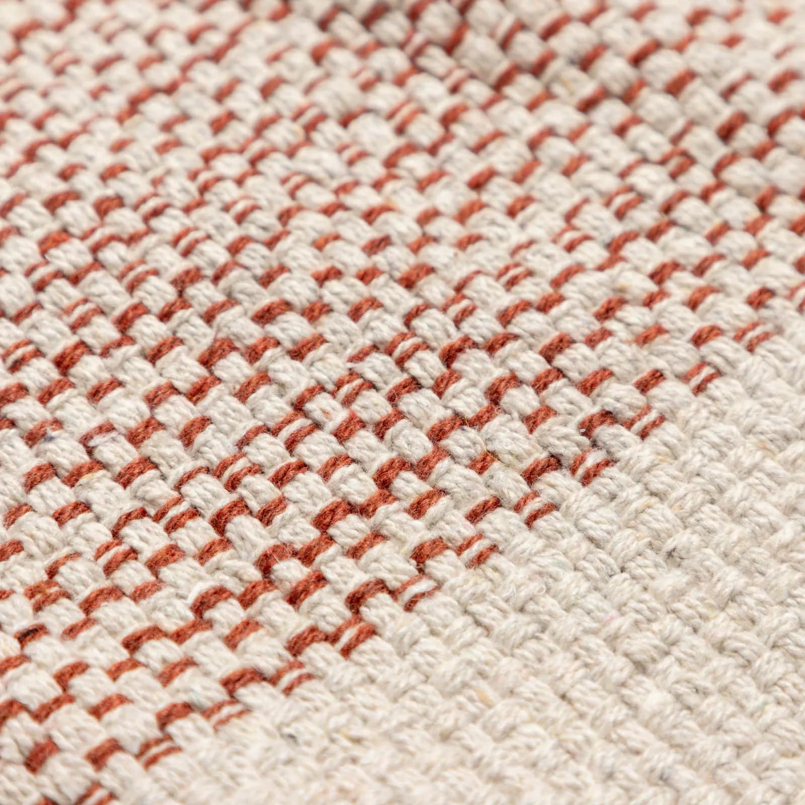 Tappeto 70x140 cm in cotone naturale e marrone con frange