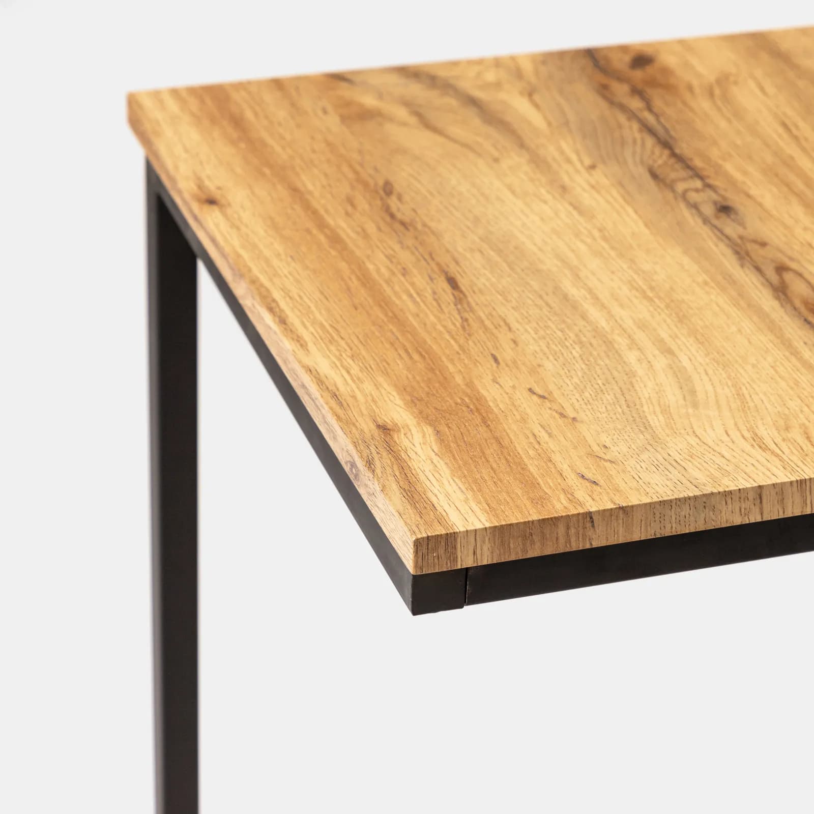 Tavolino 40x40 cm con top rovere e struttura in metallo nero - Rayne