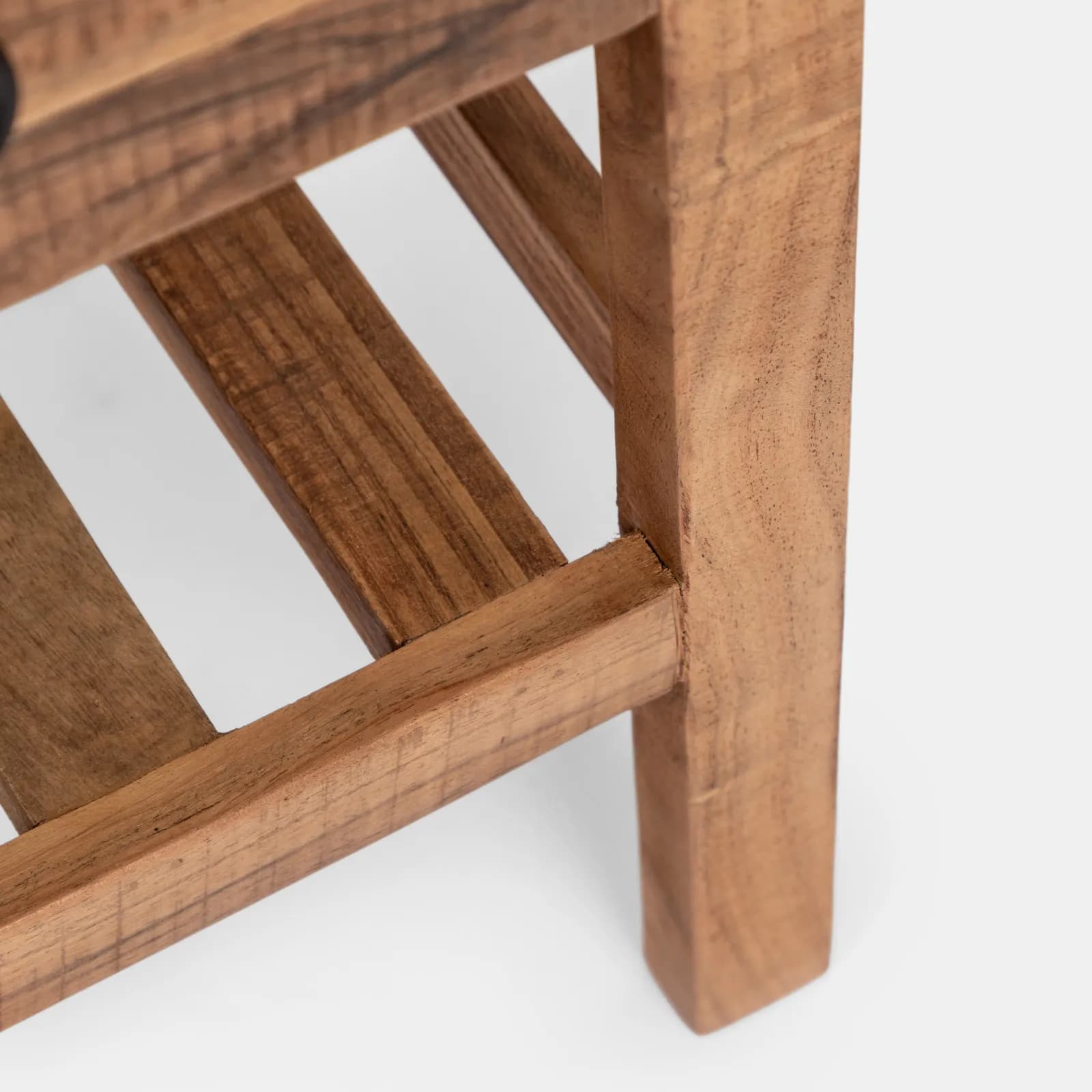 Tavolino 44x39 cm in legno di acacia con cassetto - Freia Acacia