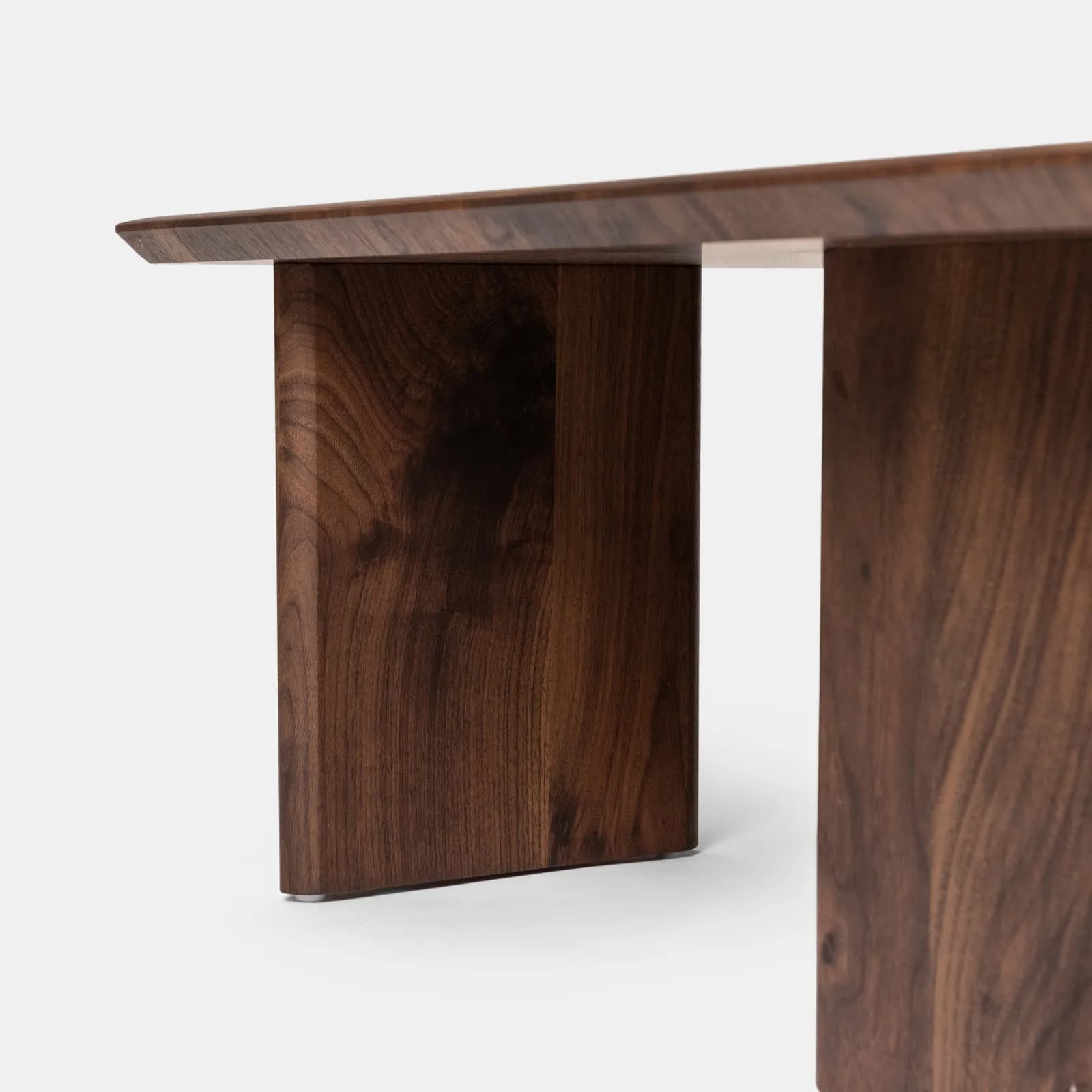 Tavolino 80x80 cm effetto noce - Osbert