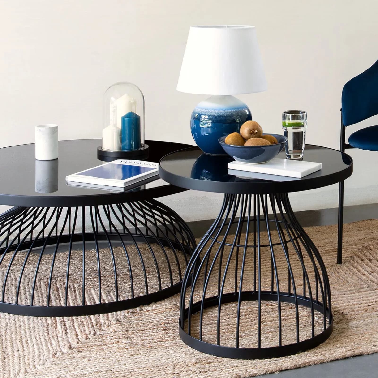 Tavolino rotondo 55 cm in metallo e top in vetro temperato nero - Atacama