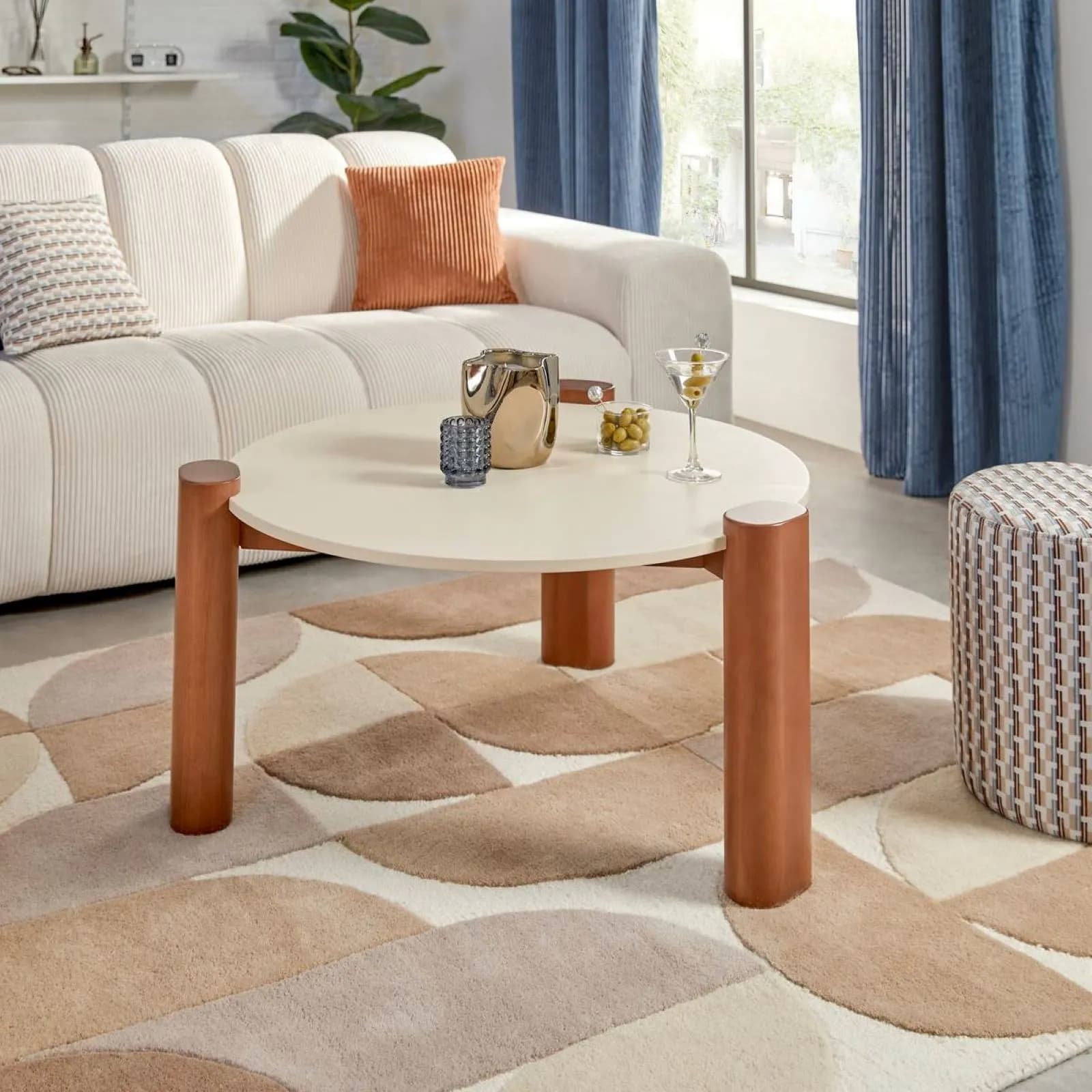 Tavolino rotondo 86 cm in legno impiallacciato effetto noce e top beige - Hollie